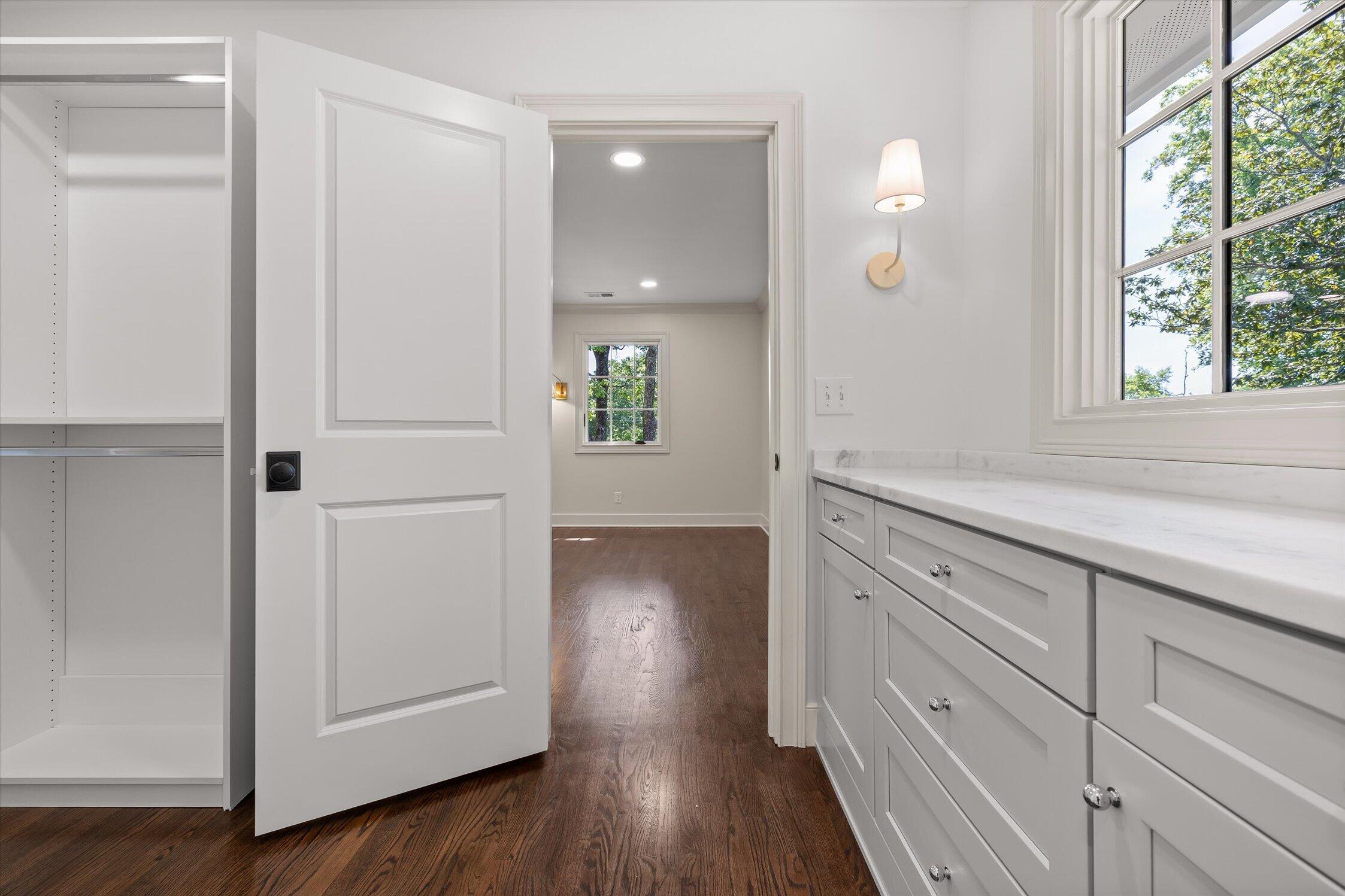 1206 Peter Pan Road