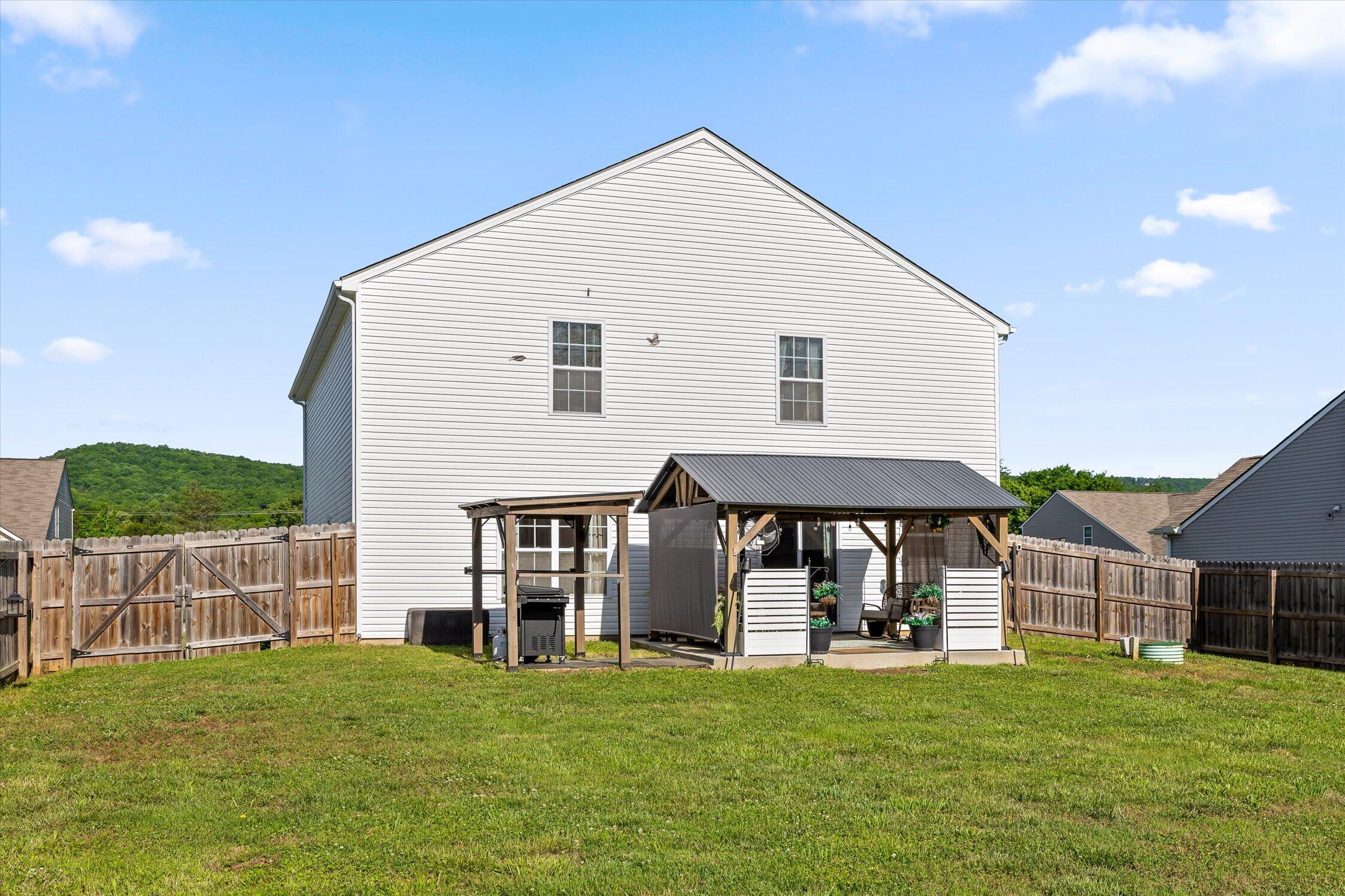 15240 Foamflower Lane, 20
