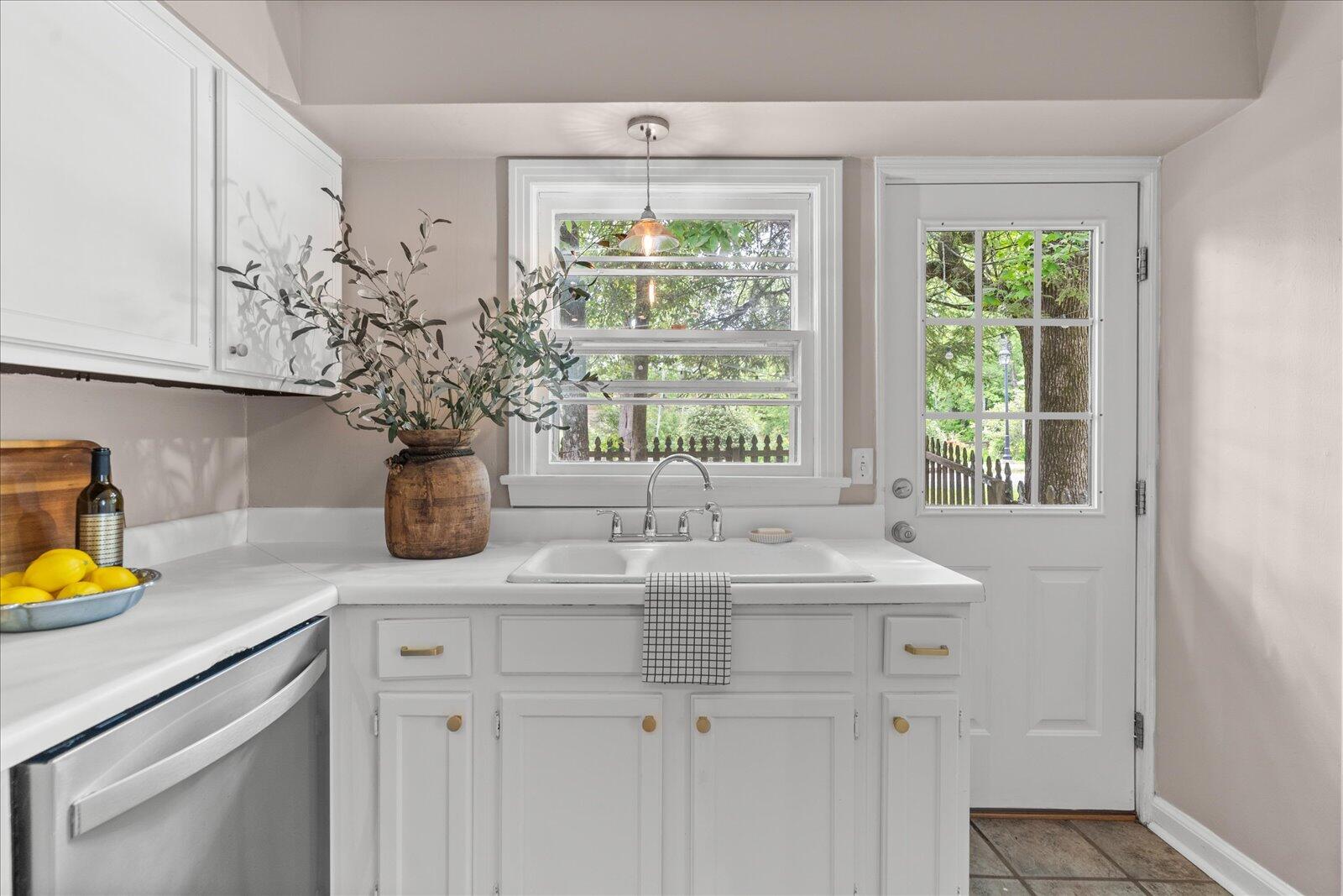 212 Wendy Trail