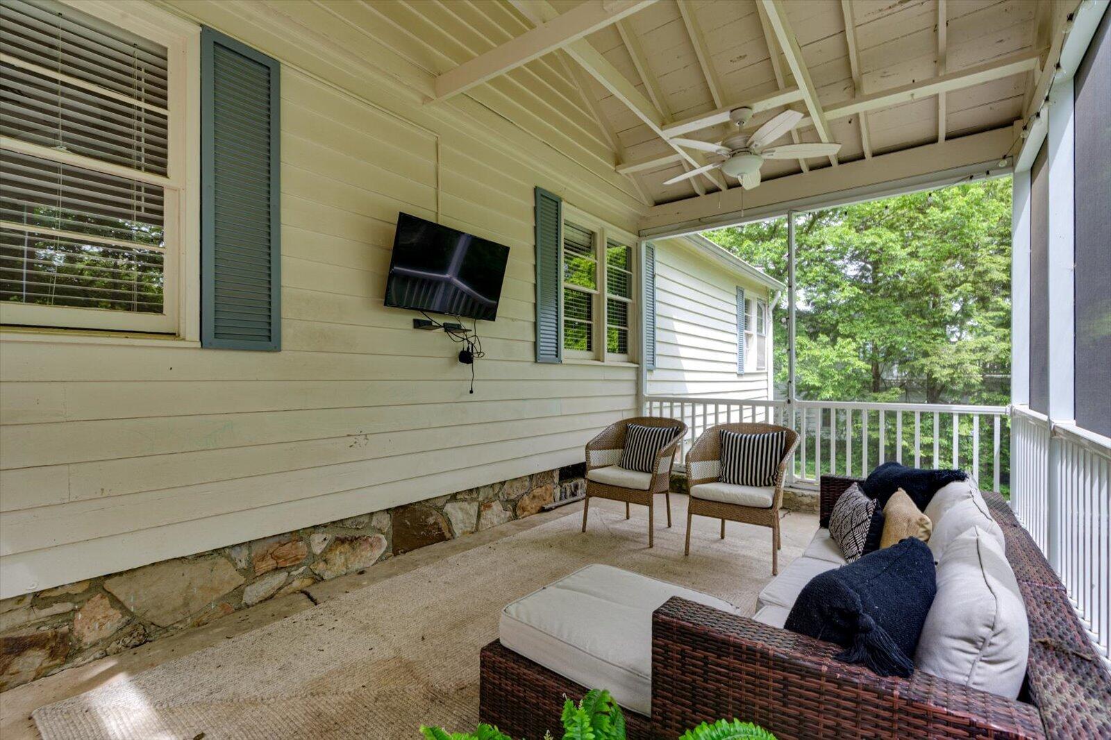 212 Wendy Trail