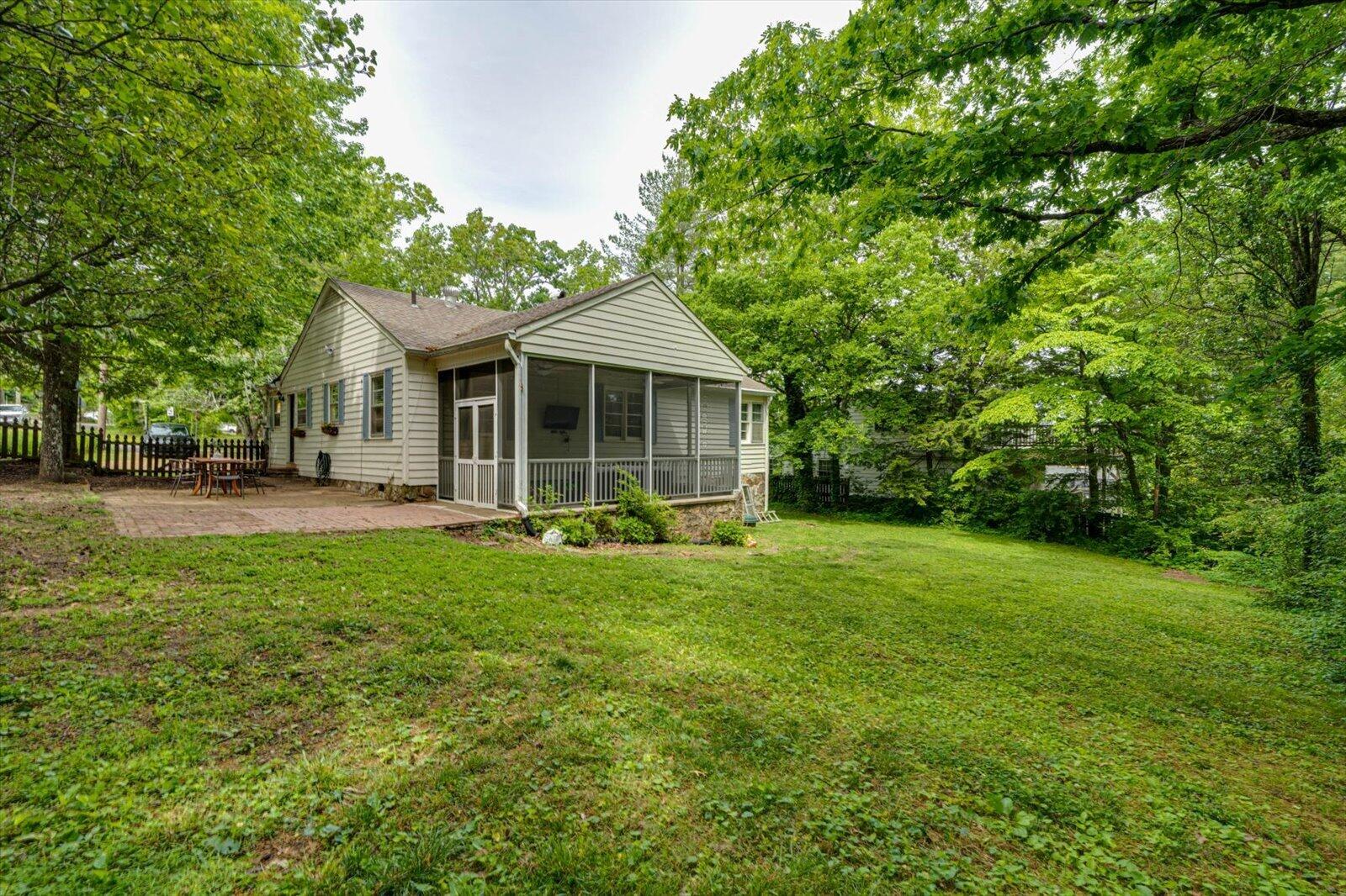 212 Wendy Trail