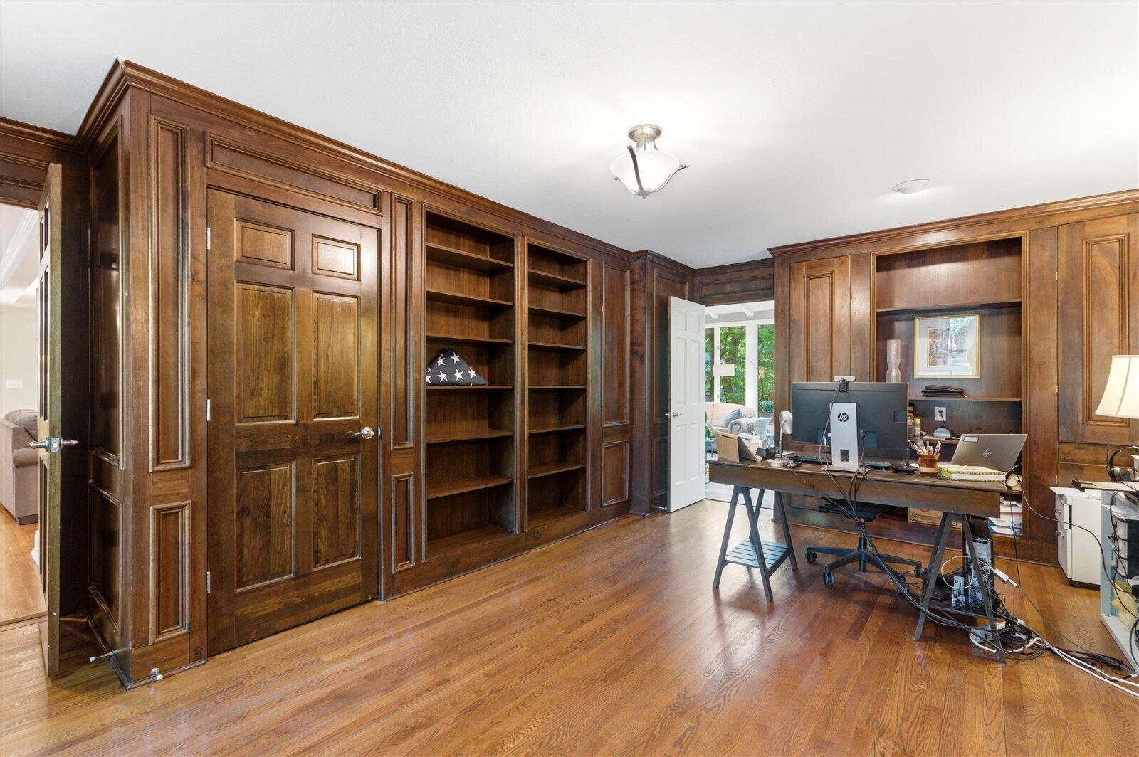 917 Shady Circle