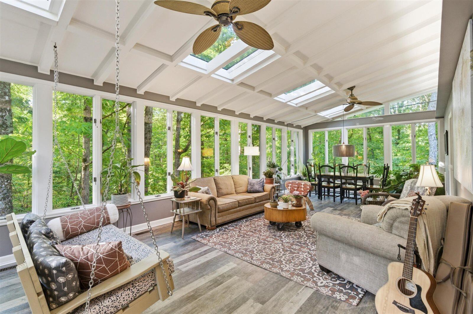917 Shady Circle
