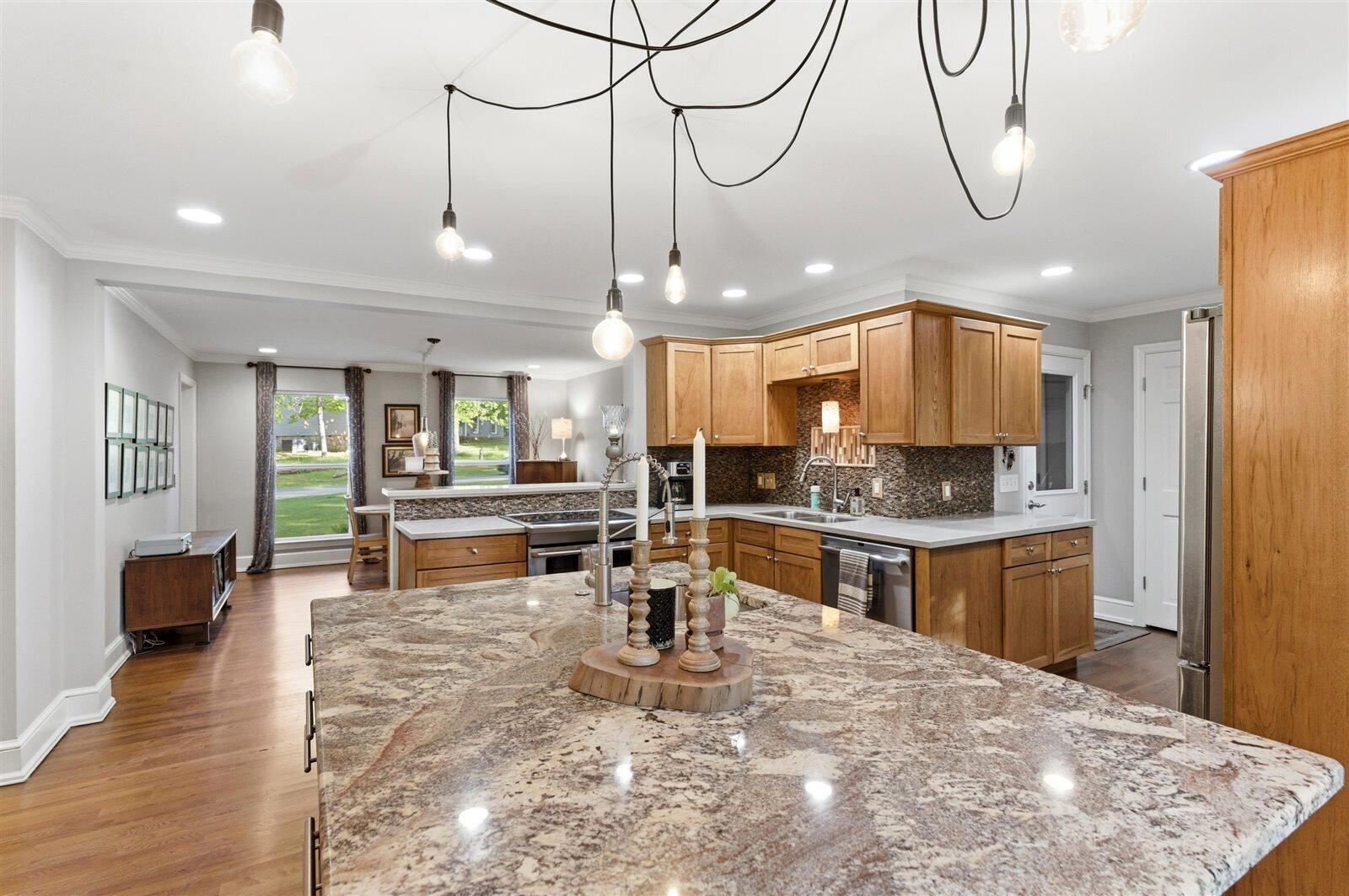 917 Shady Circle