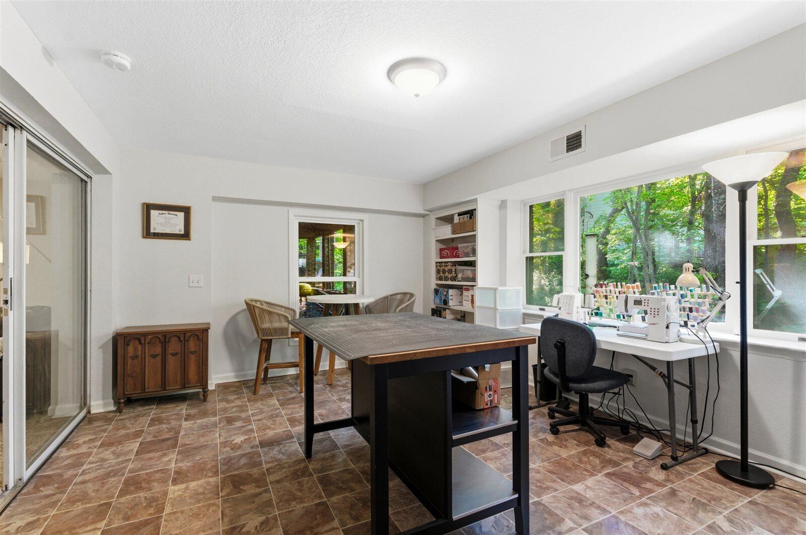 917 Shady Circle