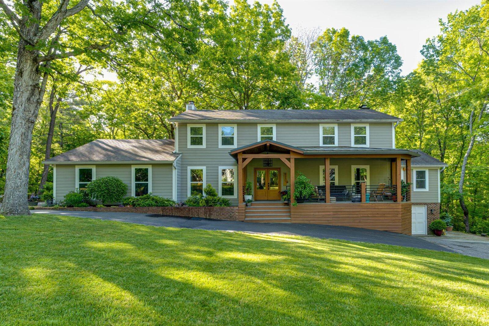 917 Shady Circle
