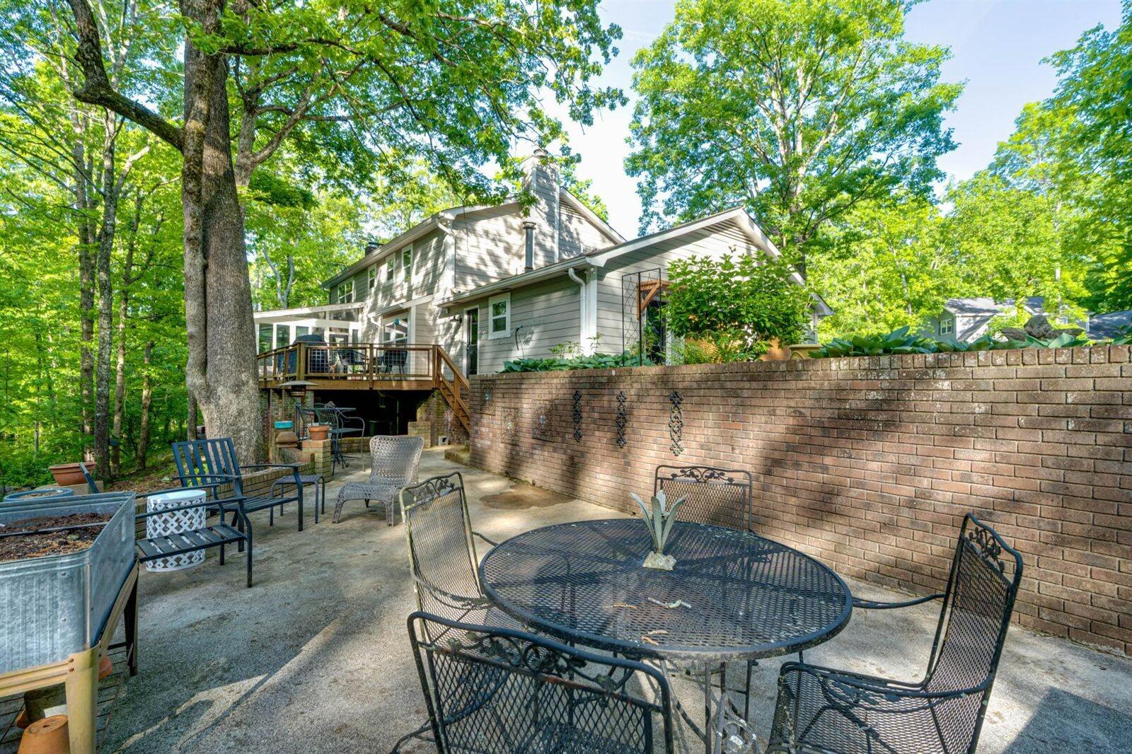 917 Shady Circle