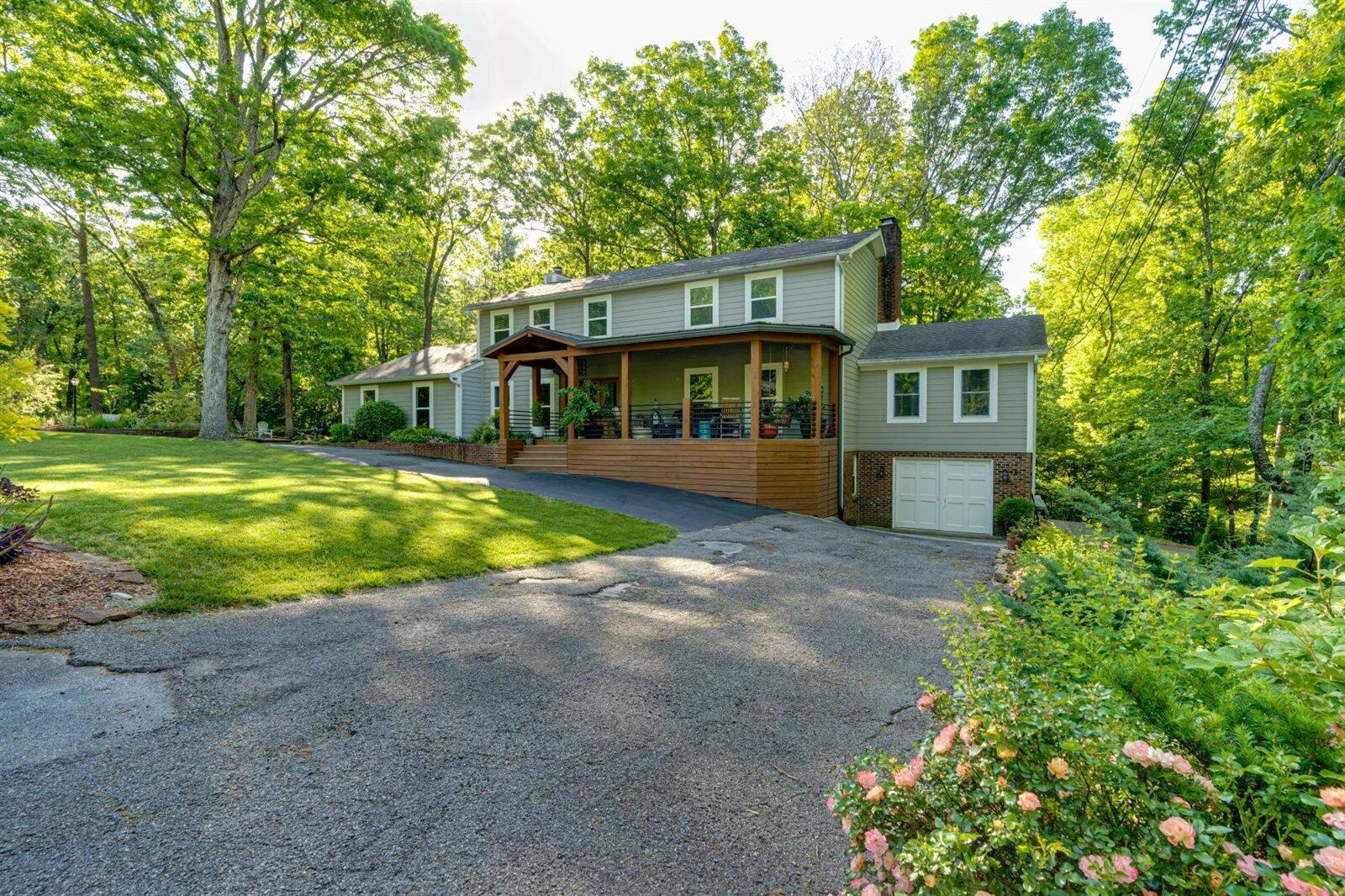 917 Shady Circle