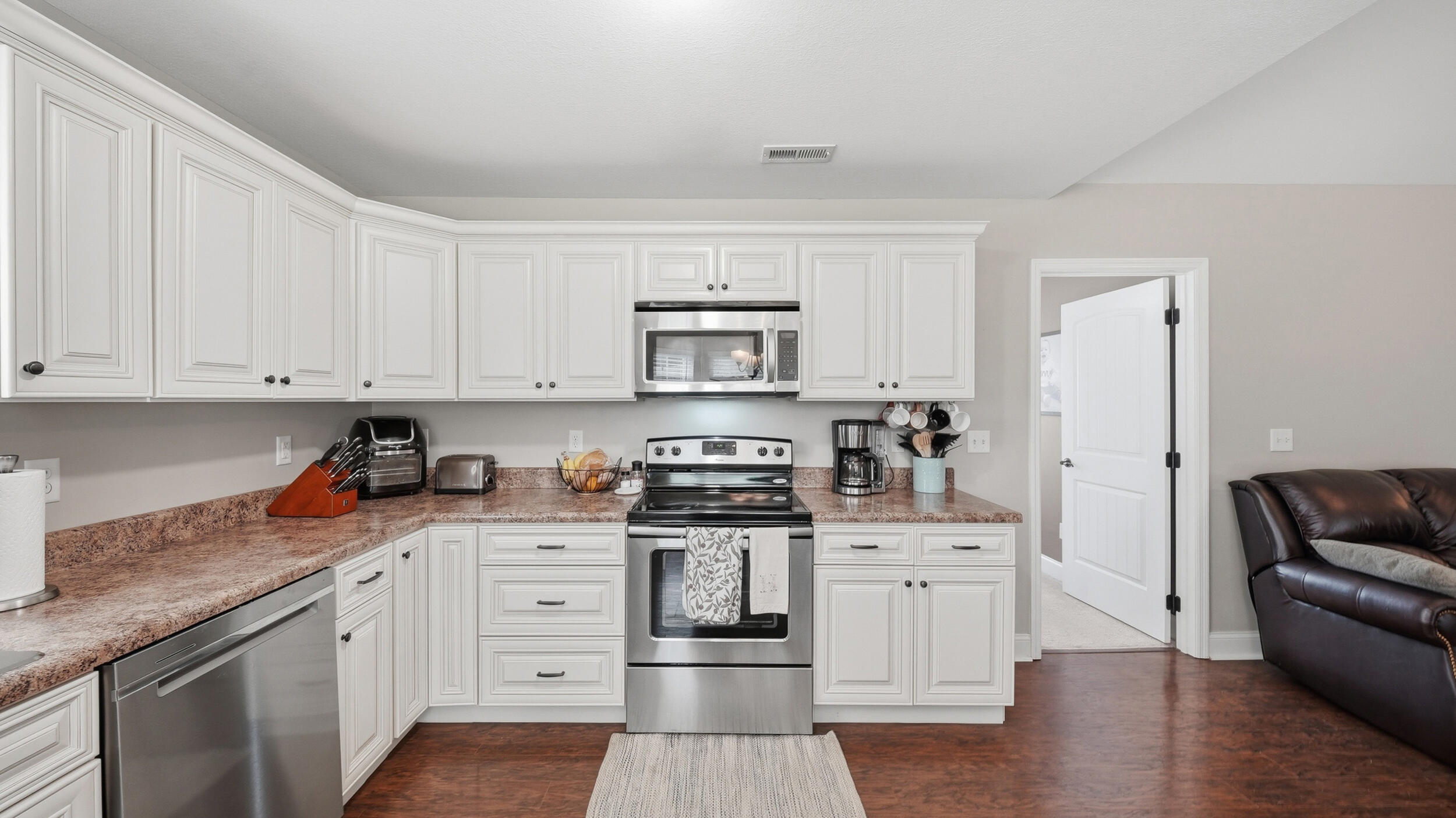 2045 Short Leaf Lane