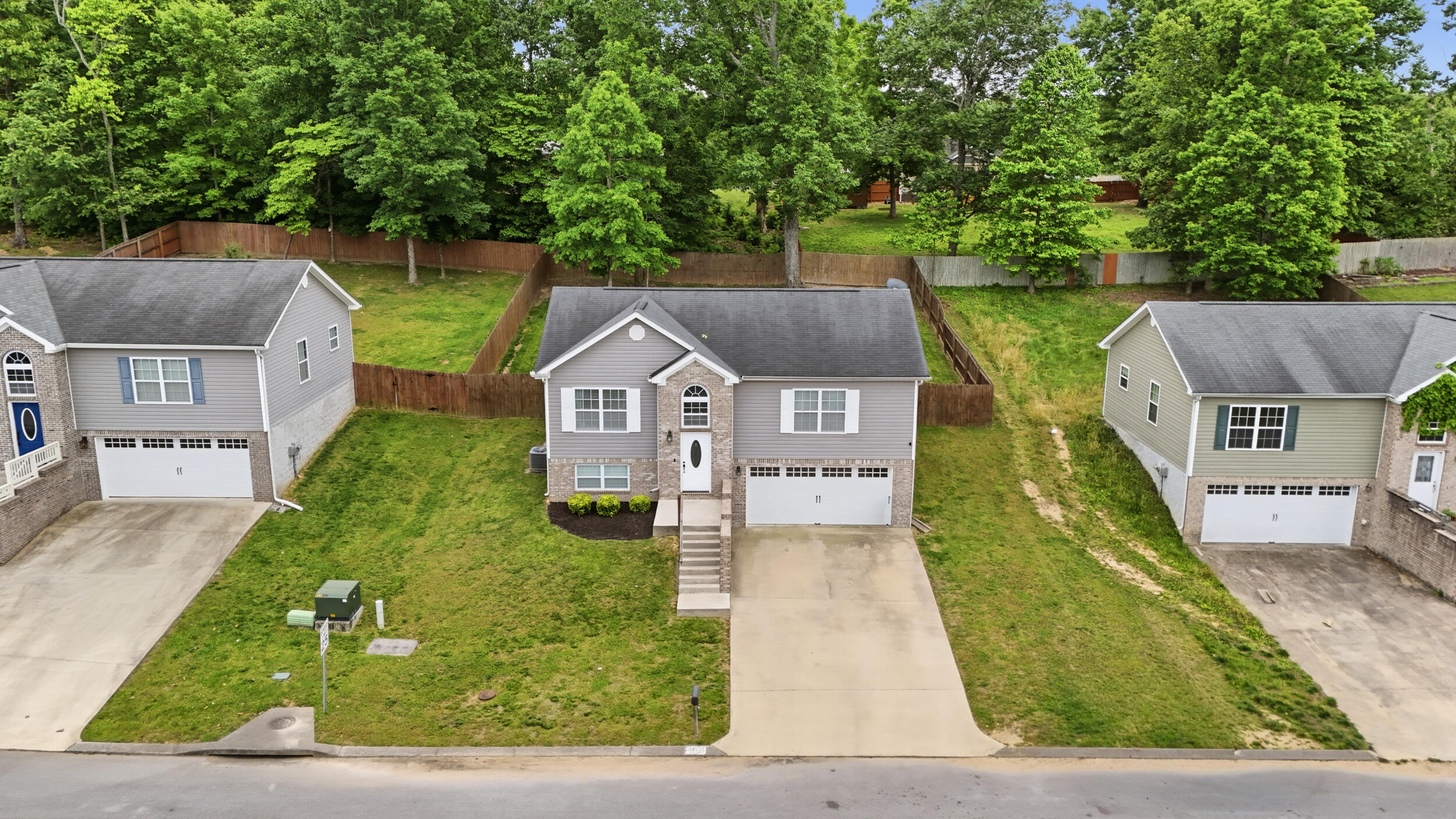 2045 Short Leaf Lane