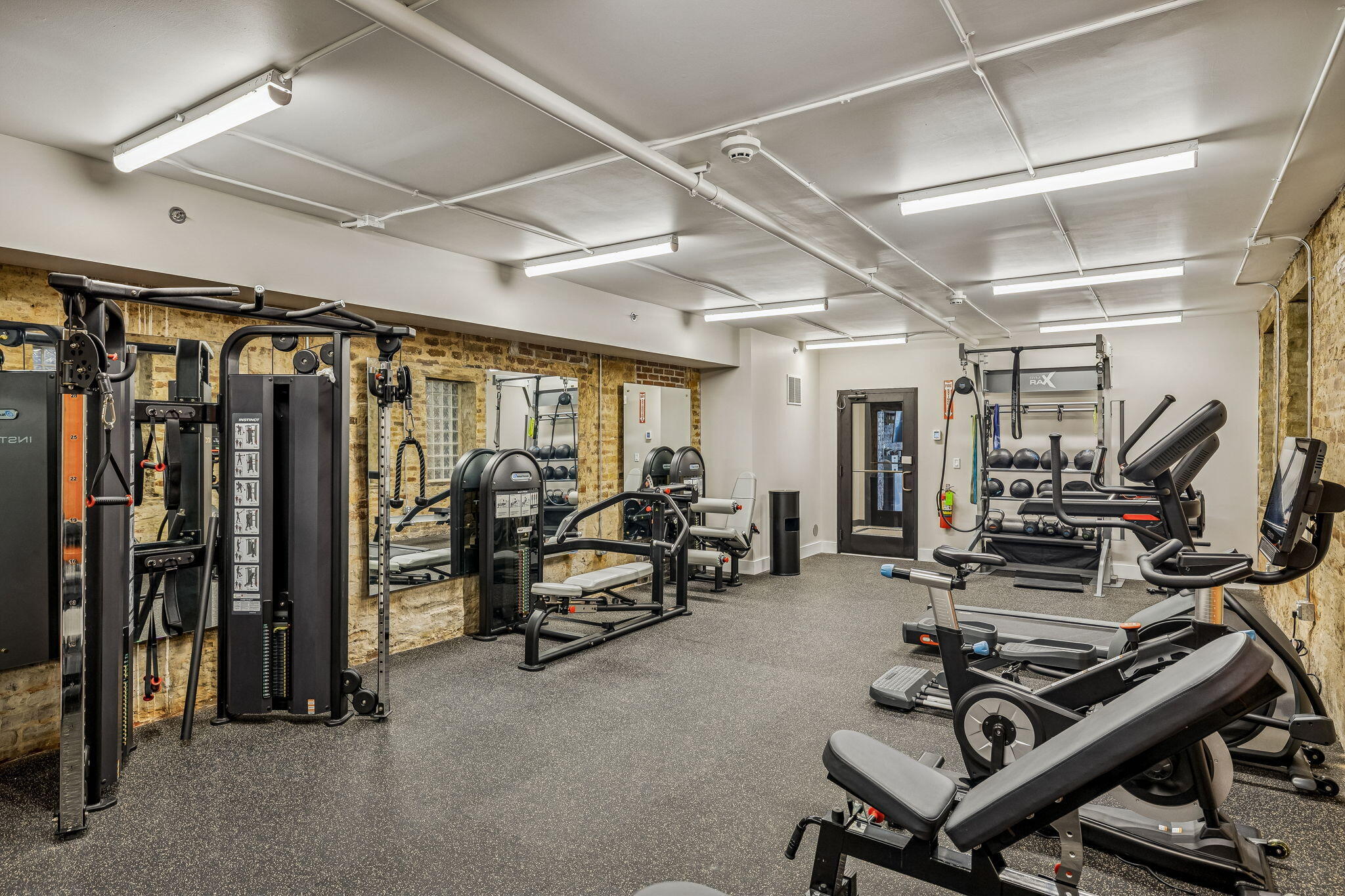 707 Georgia Avenue, #302
