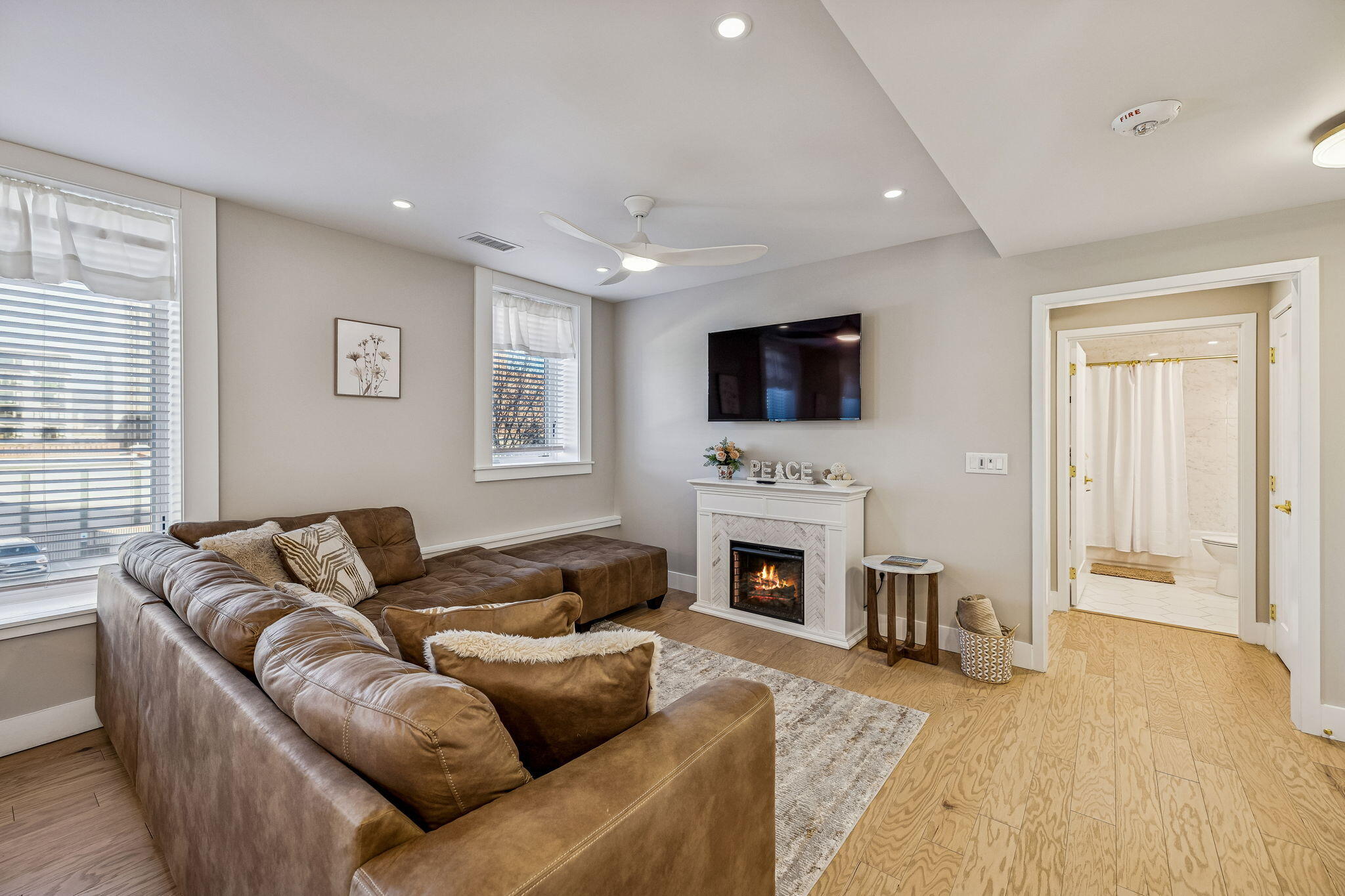 707 Georgia Avenue, #302