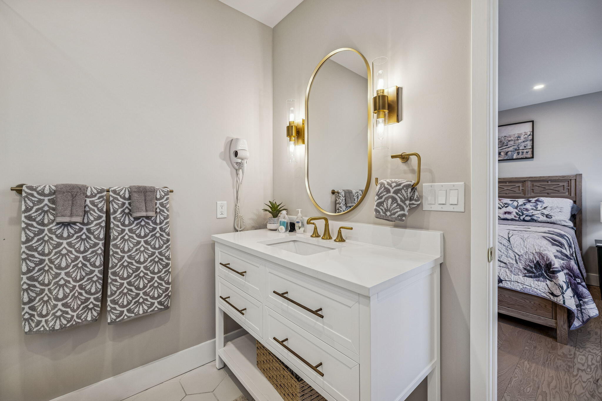 707 Georgia Avenue, #302