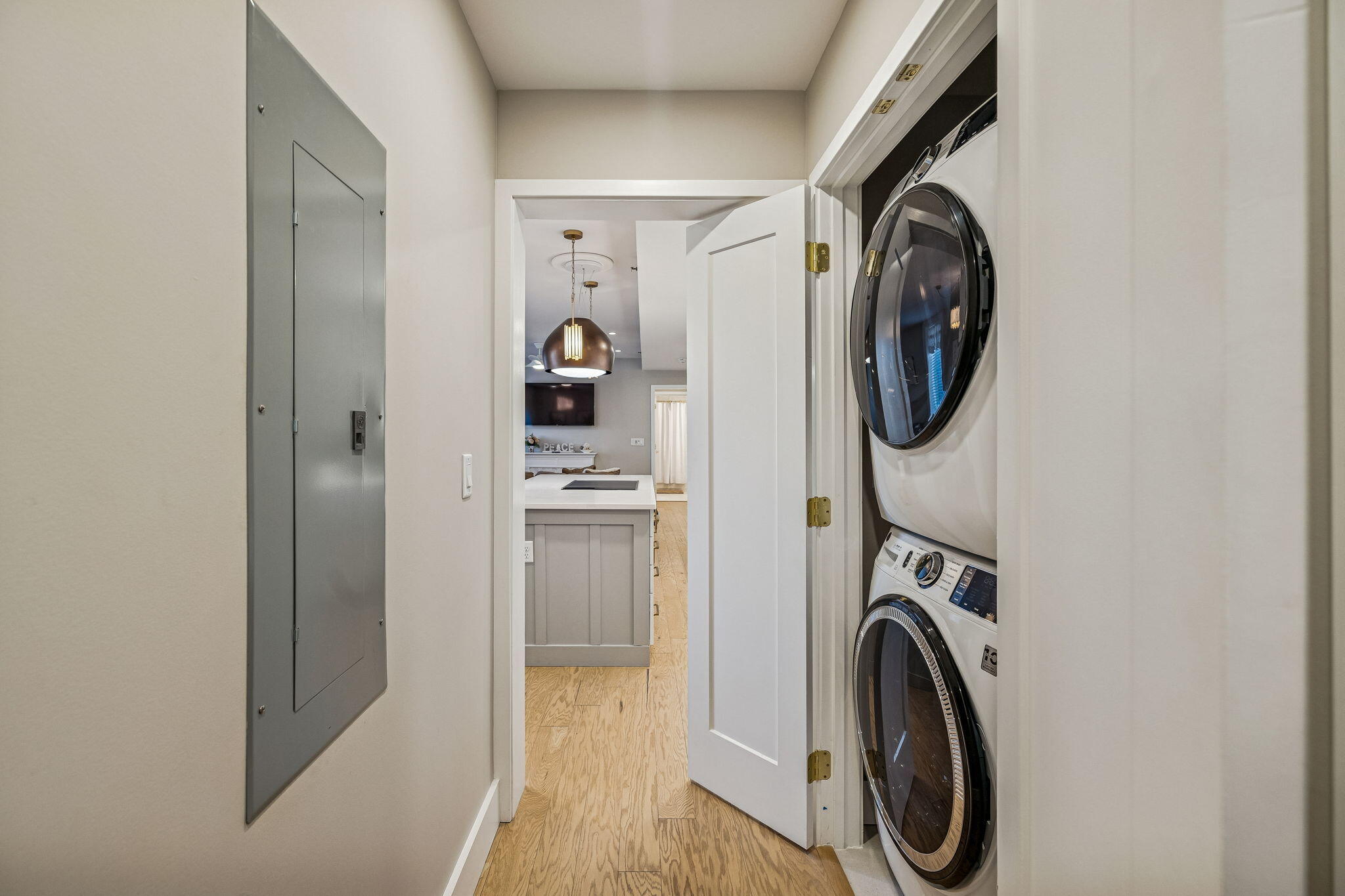 707 Georgia Avenue, #302