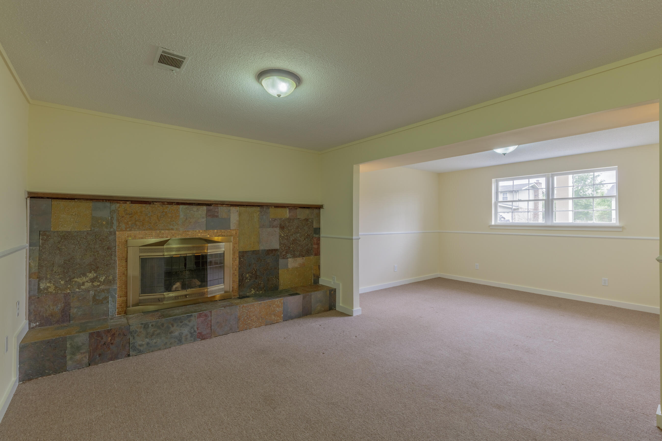 836 S Valleywood Circle