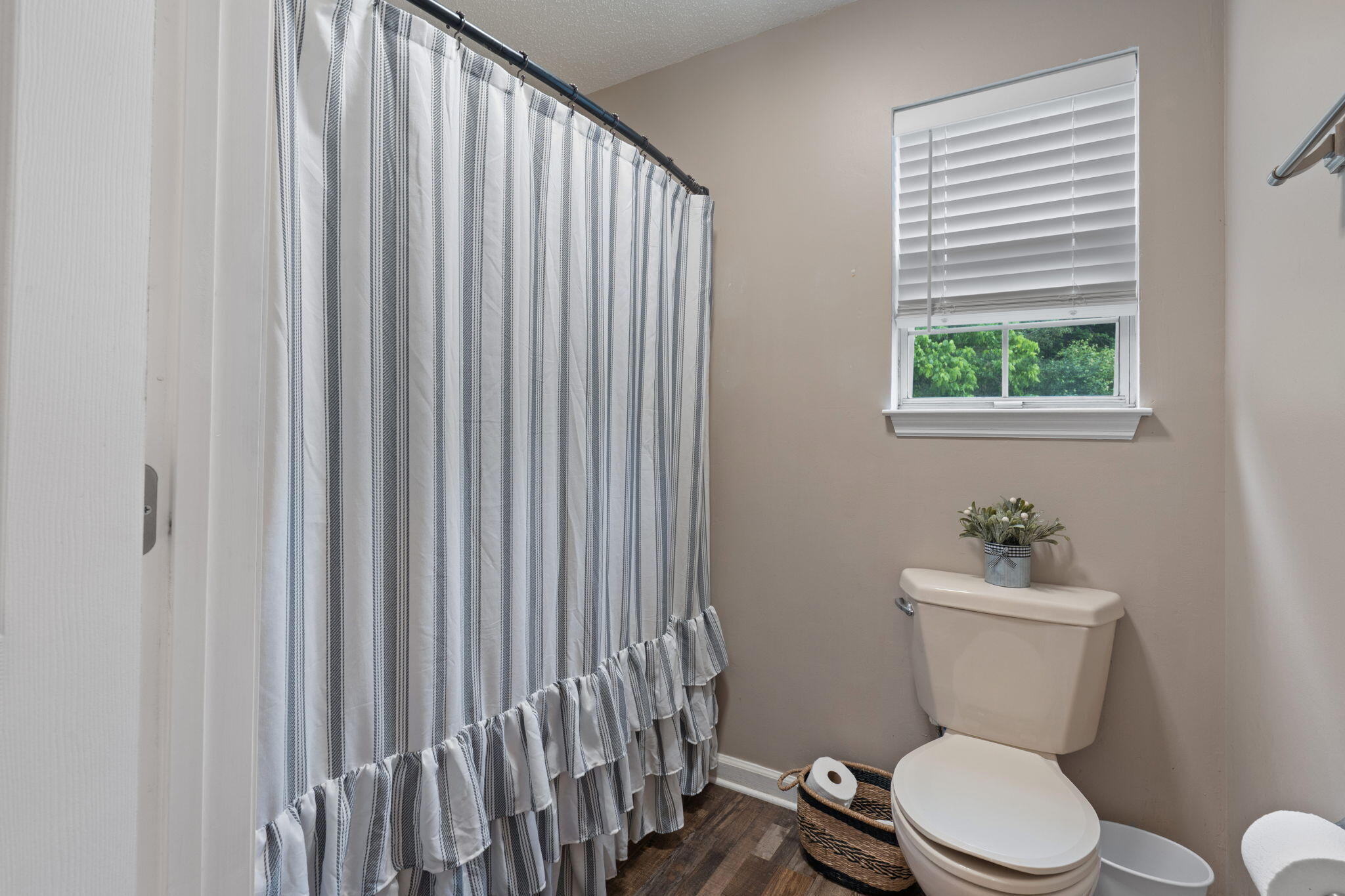 2443 NW Valley Hills Trail