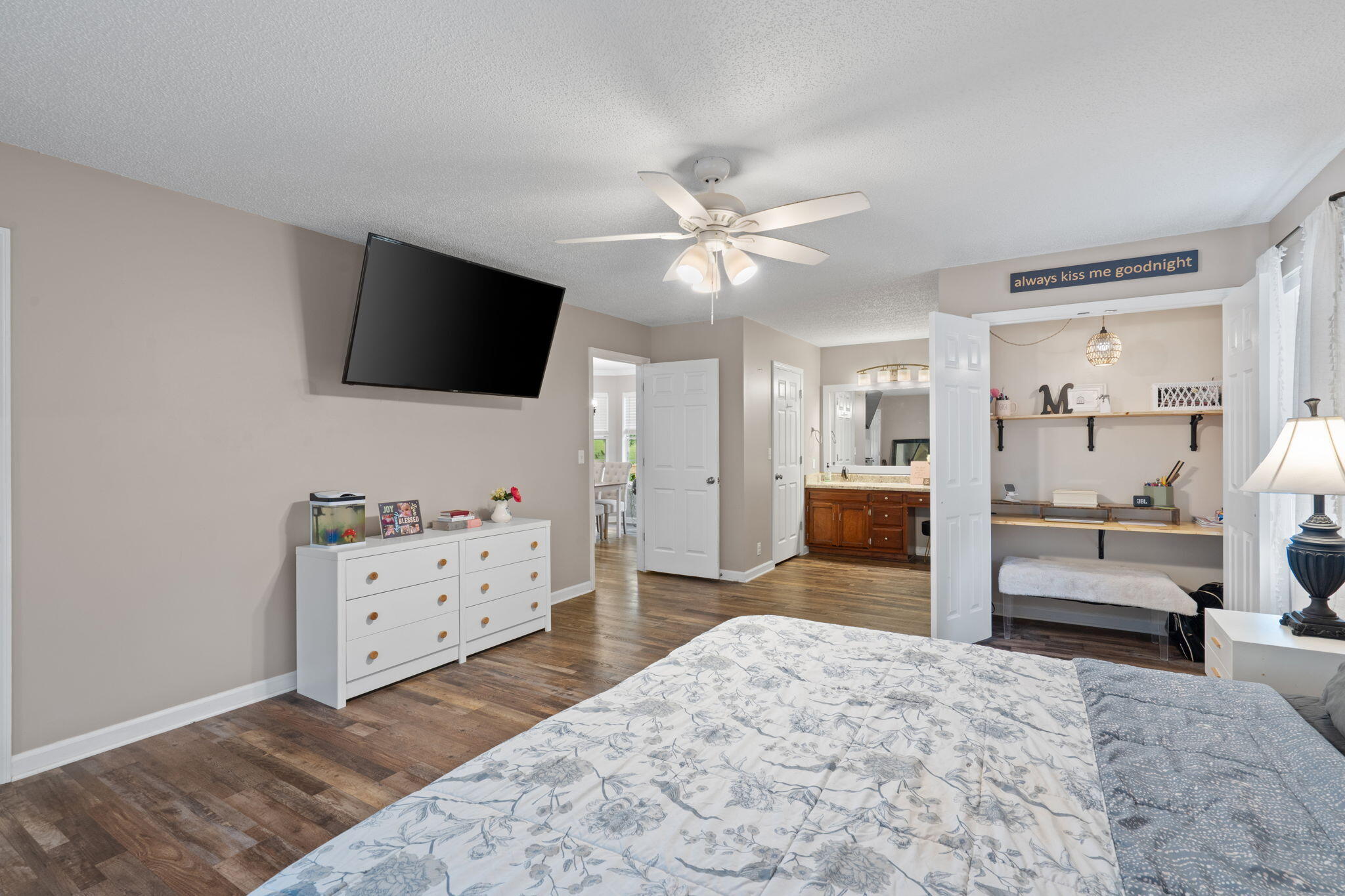 2443 NW Valley Hills Trail