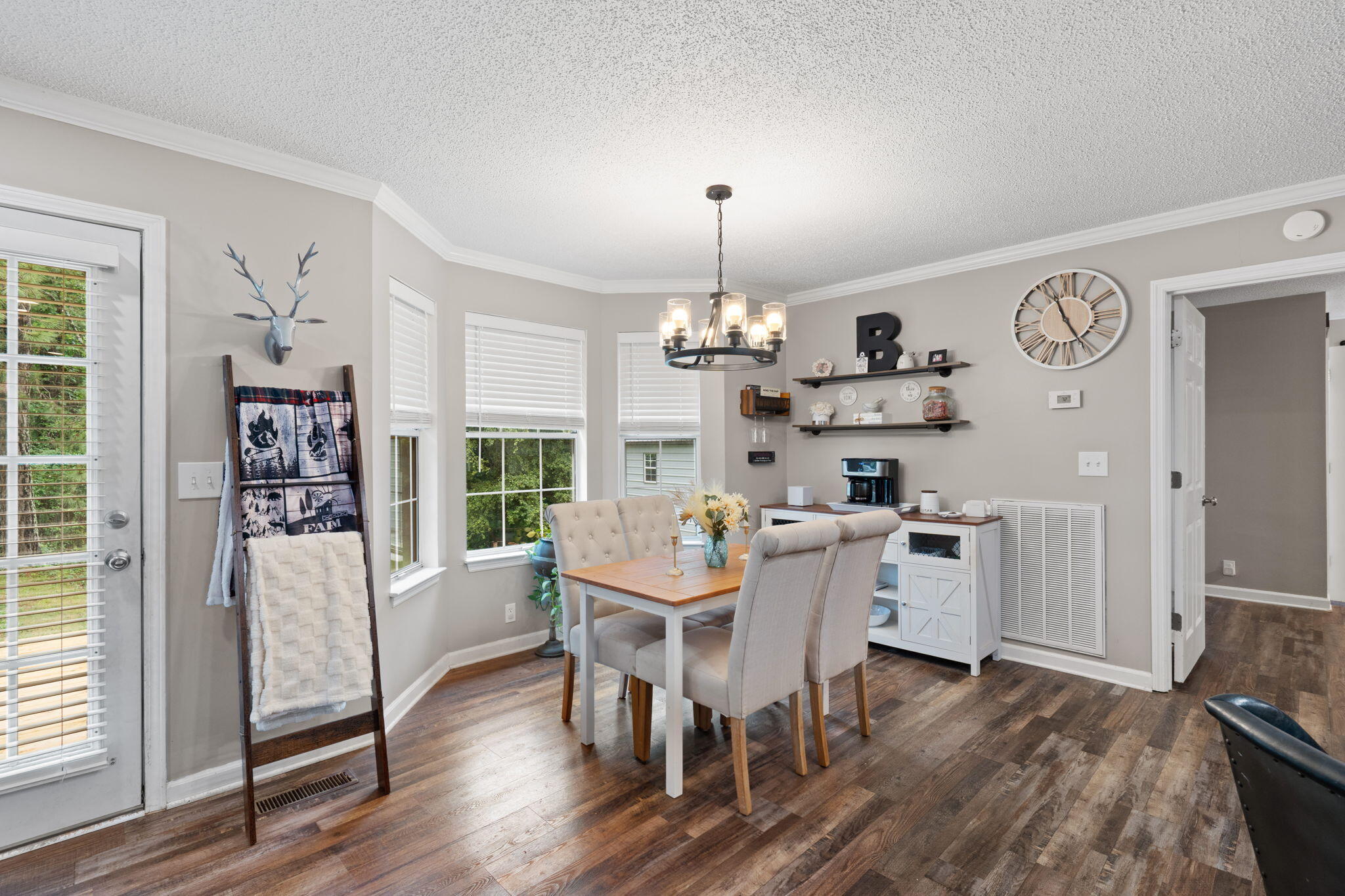 2443 NW Valley Hills Trail