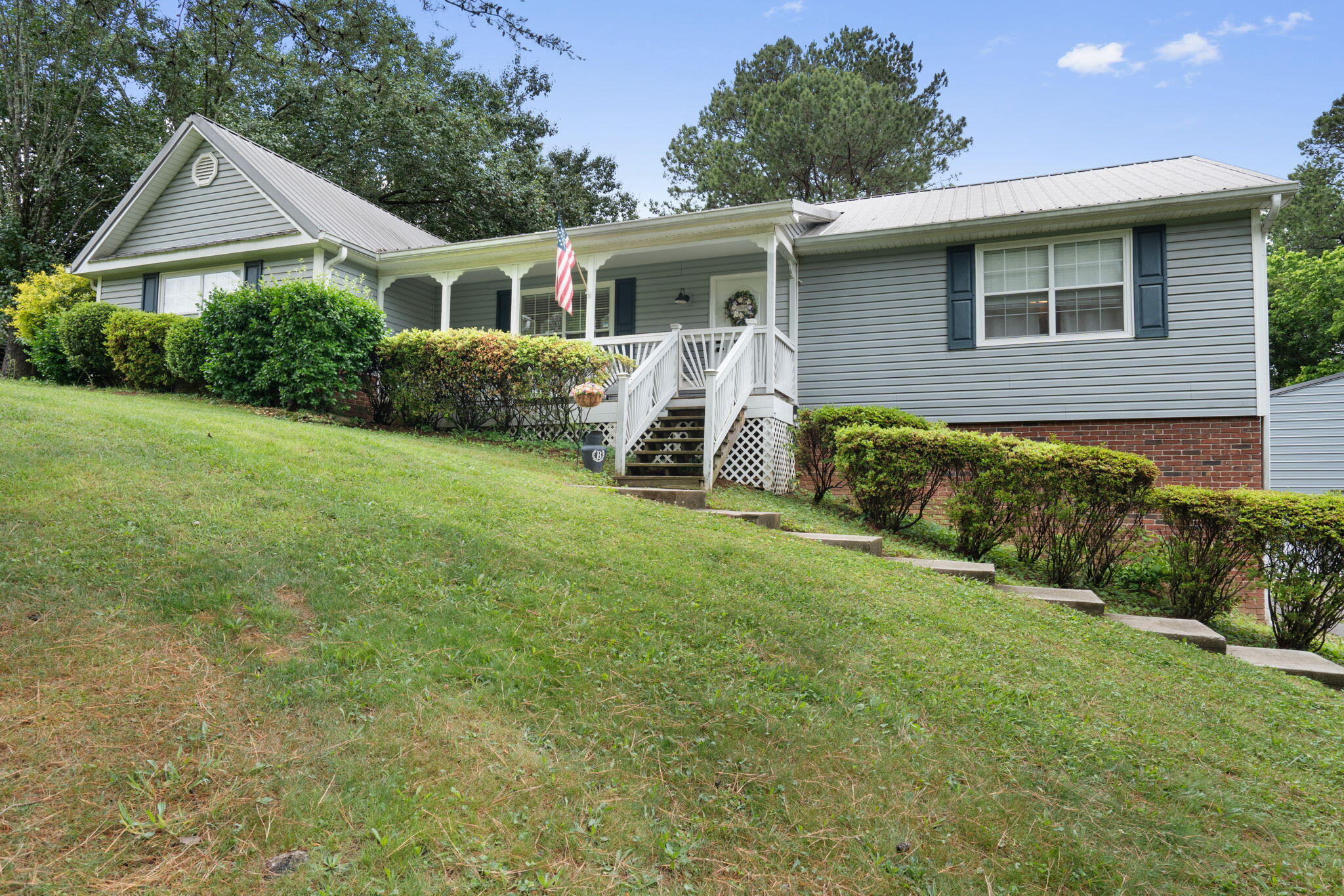 2443 NW Valley Hills Trail