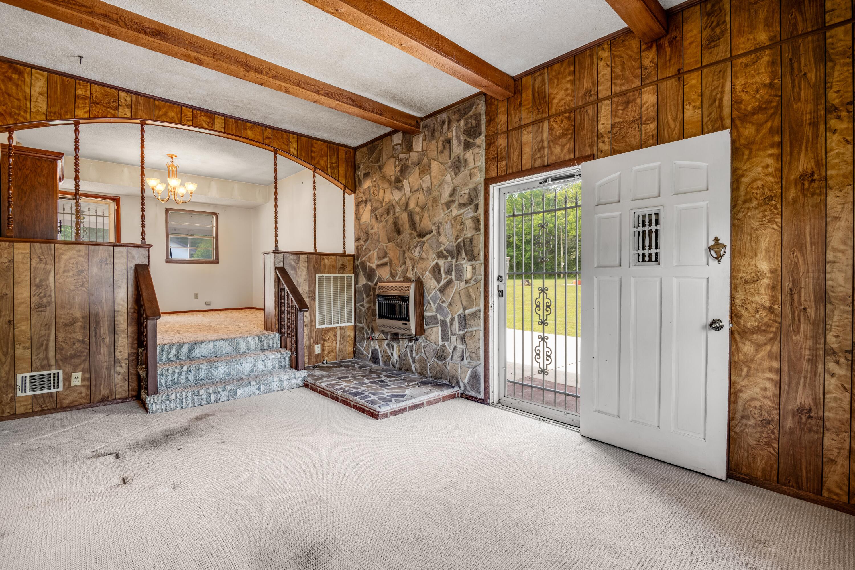 1123 Highland Avenue