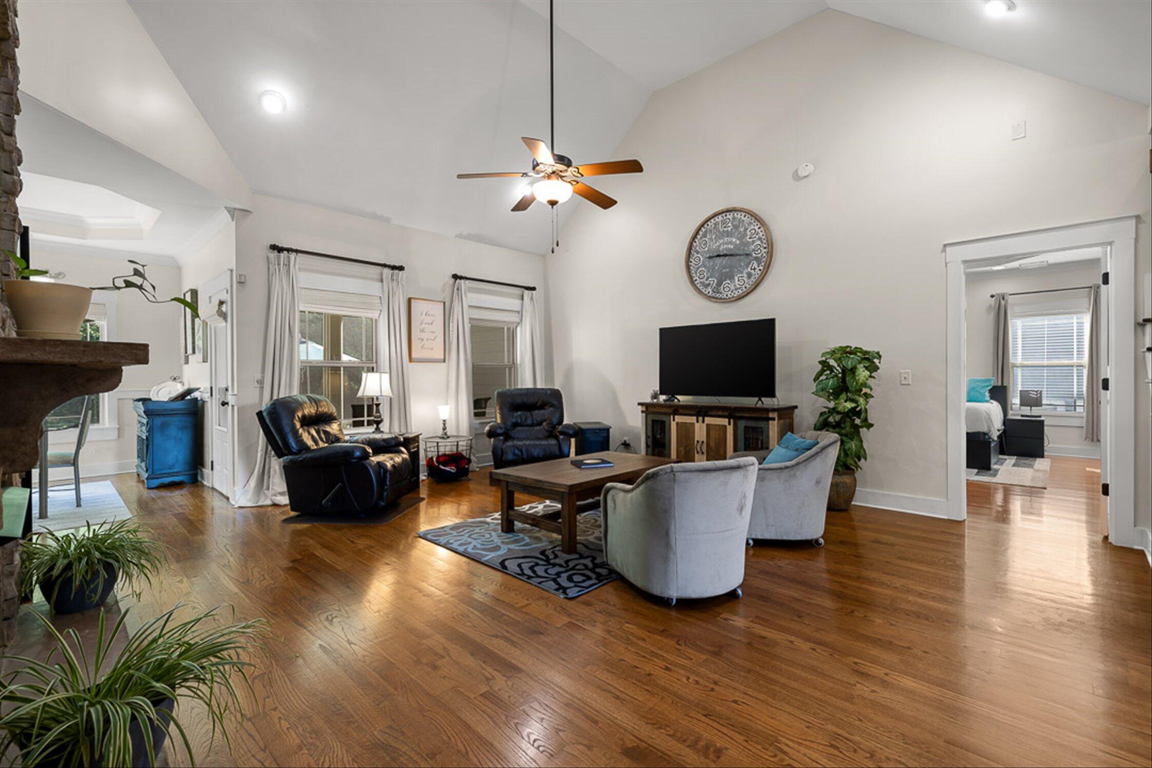 8217 Robertsview Drive