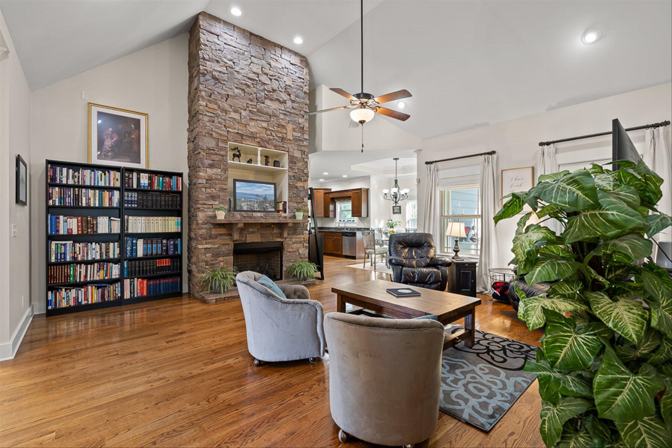 8217 Robertsview Drive