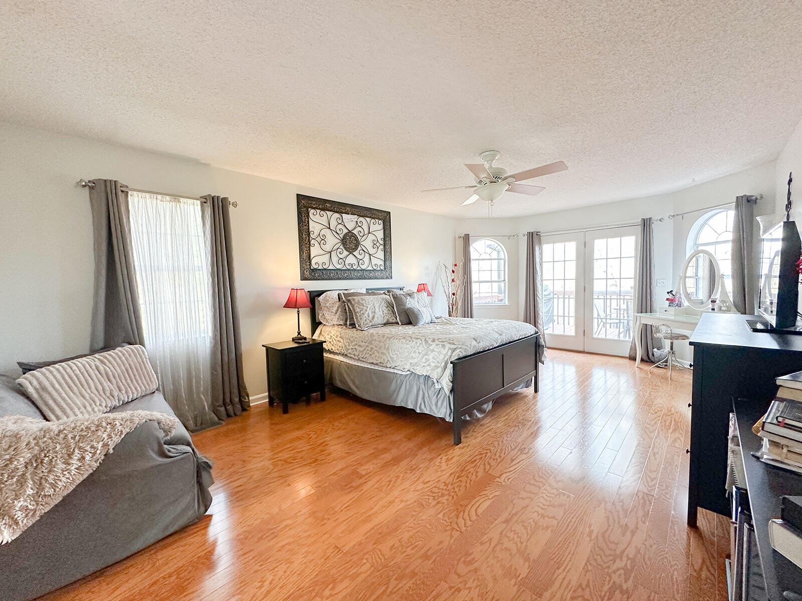 1239 Arabian Drive