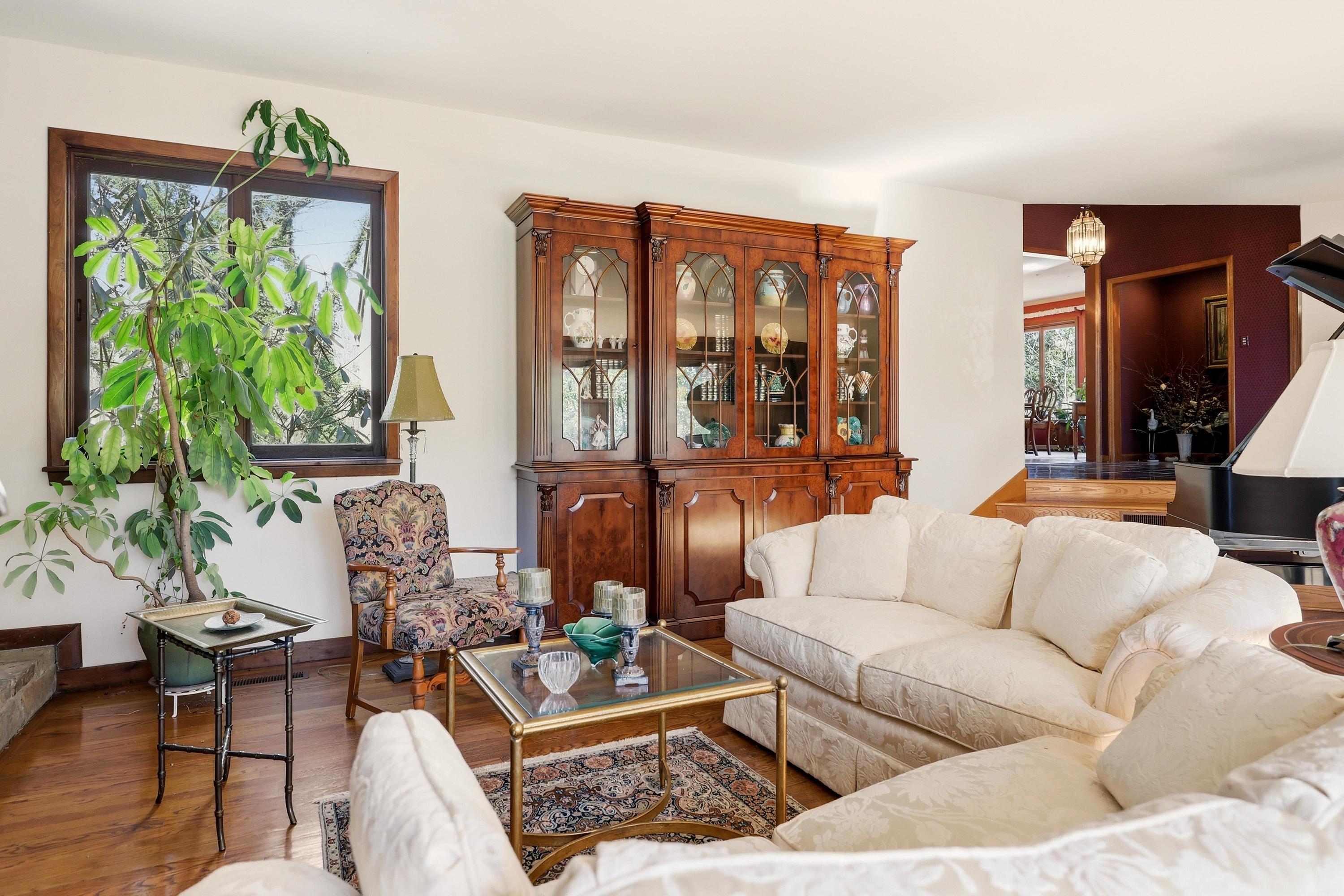 105 Riverpoint Road