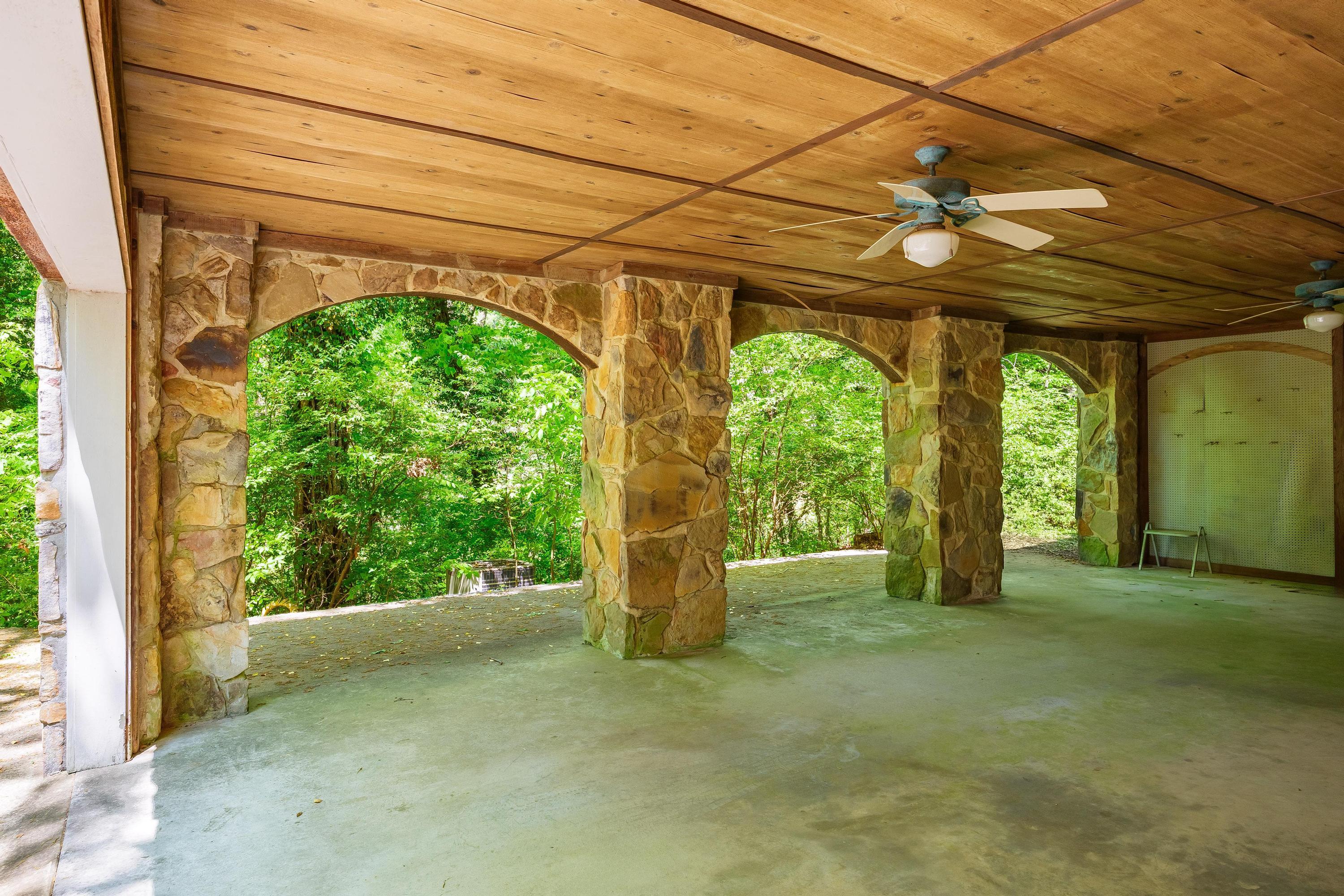 105 Riverpoint Road