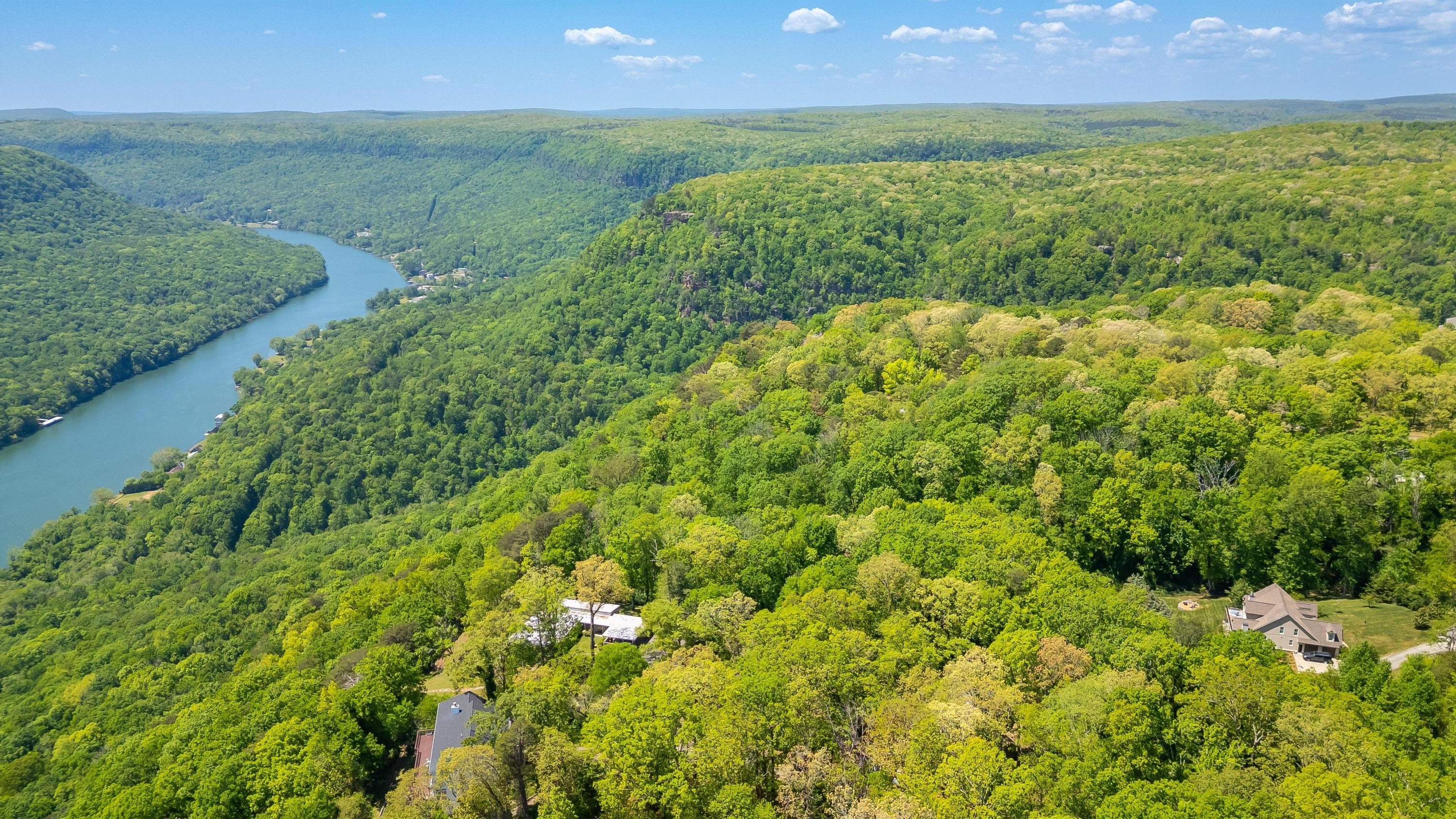 105 Riverpoint Road
