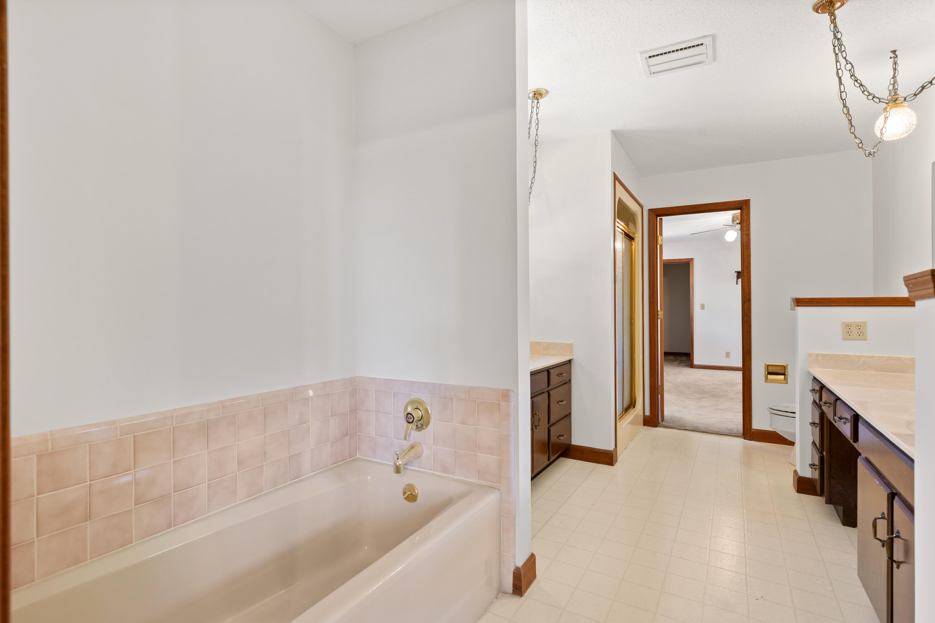2401 Igou Ferry Road