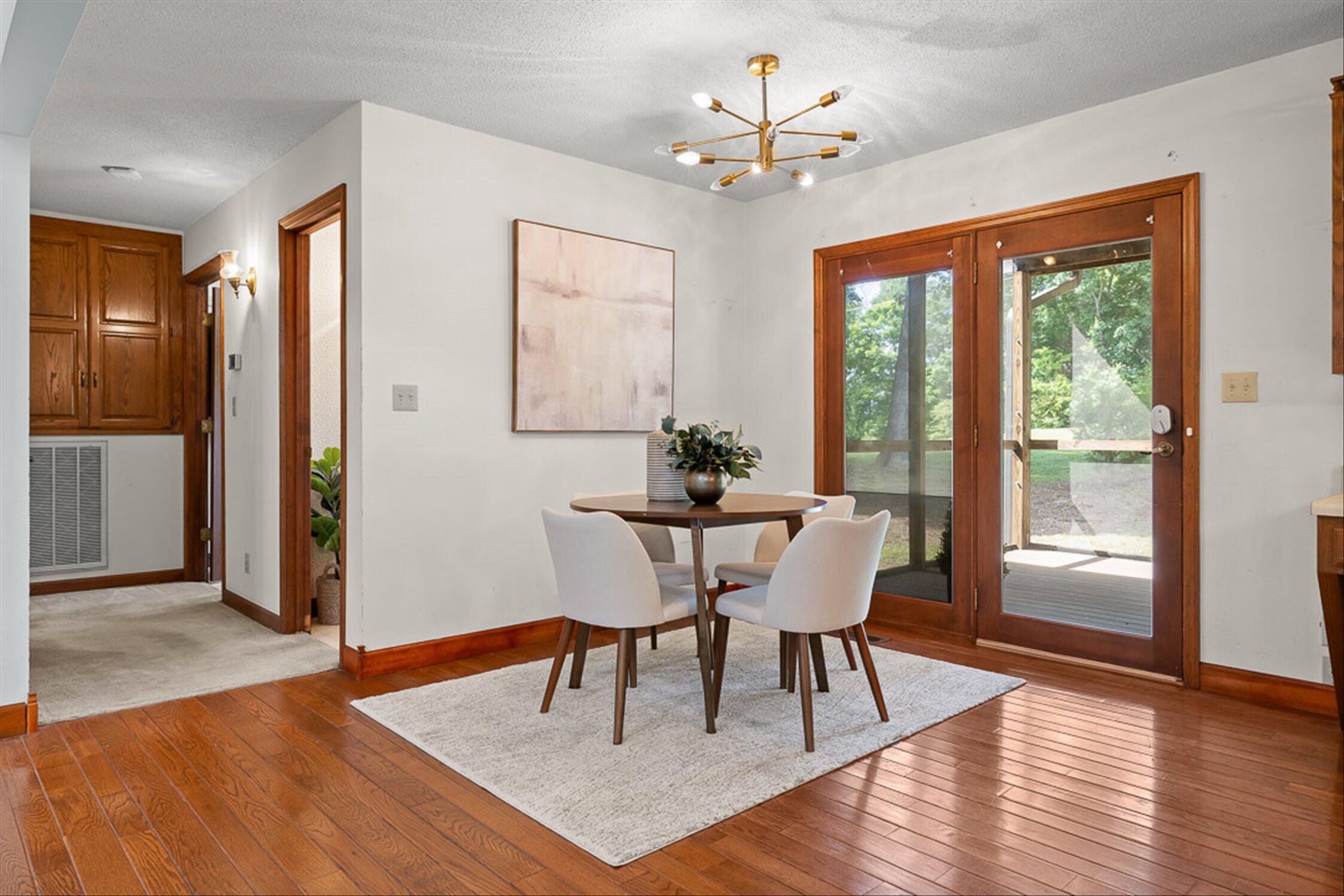 2401 Igou Ferry Road