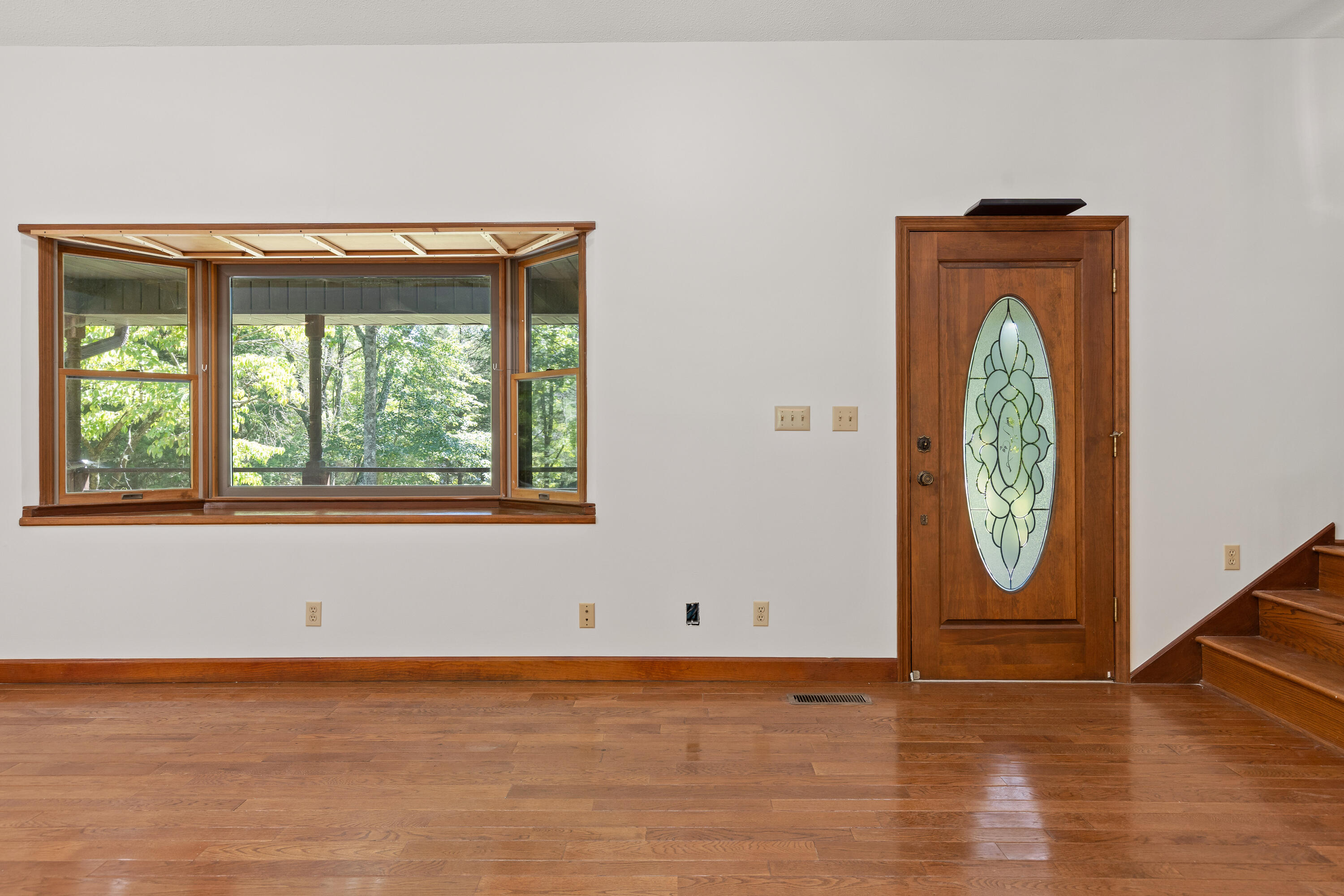2401 Igou Ferry Road