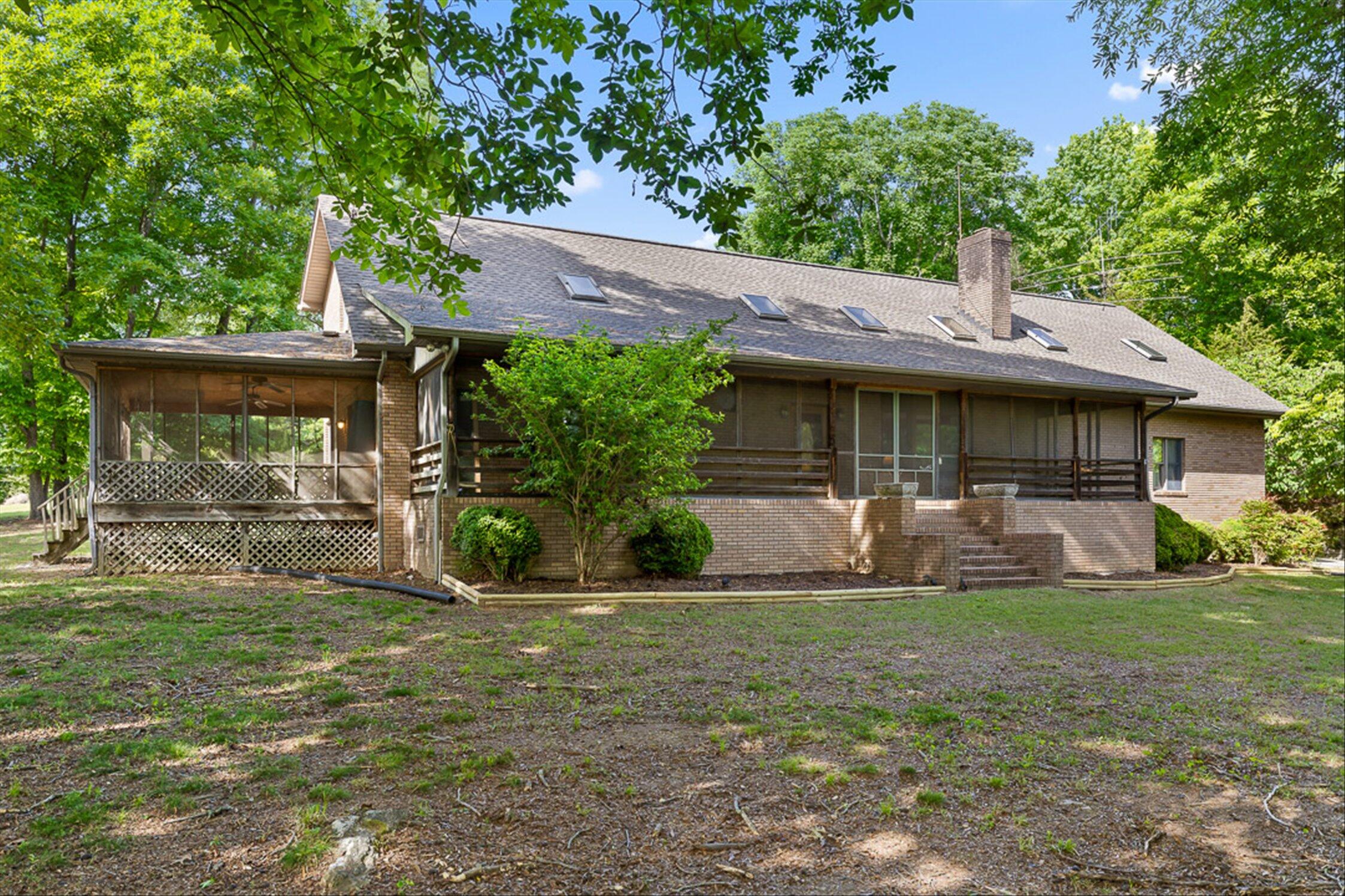 2401 Igou Ferry Road