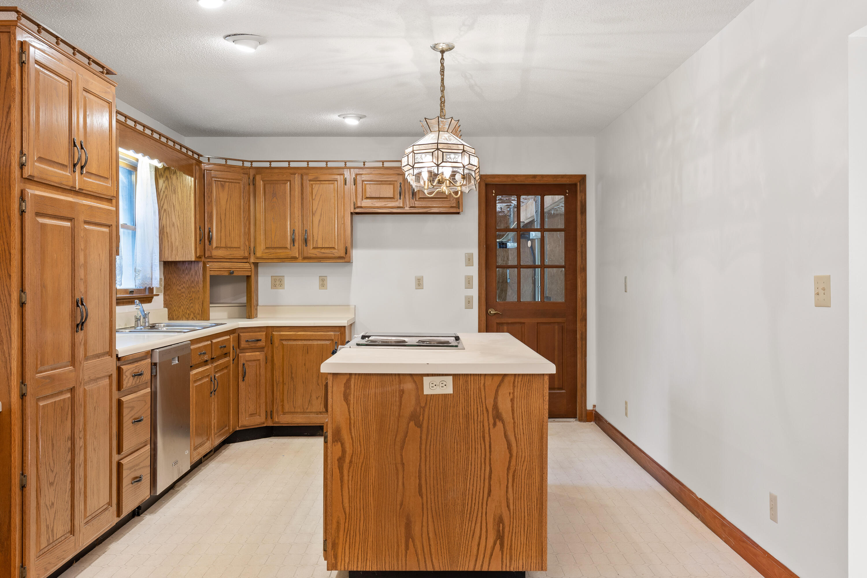 2401 Igou Ferry Road