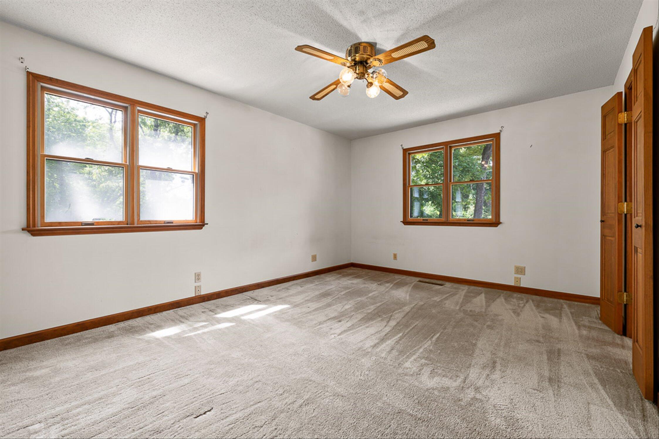 2401 Igou Ferry Road
