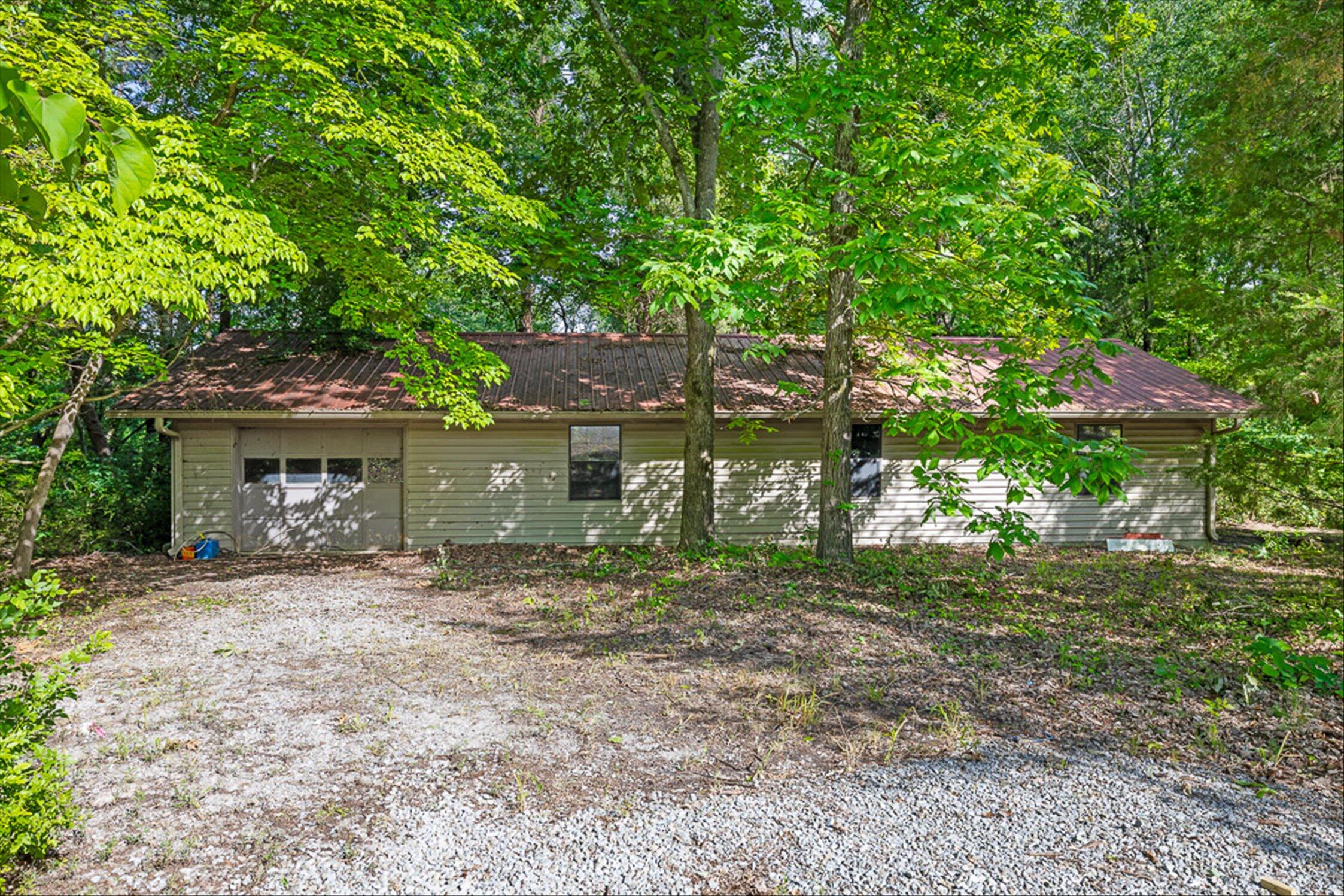 2401 Igou Ferry Road