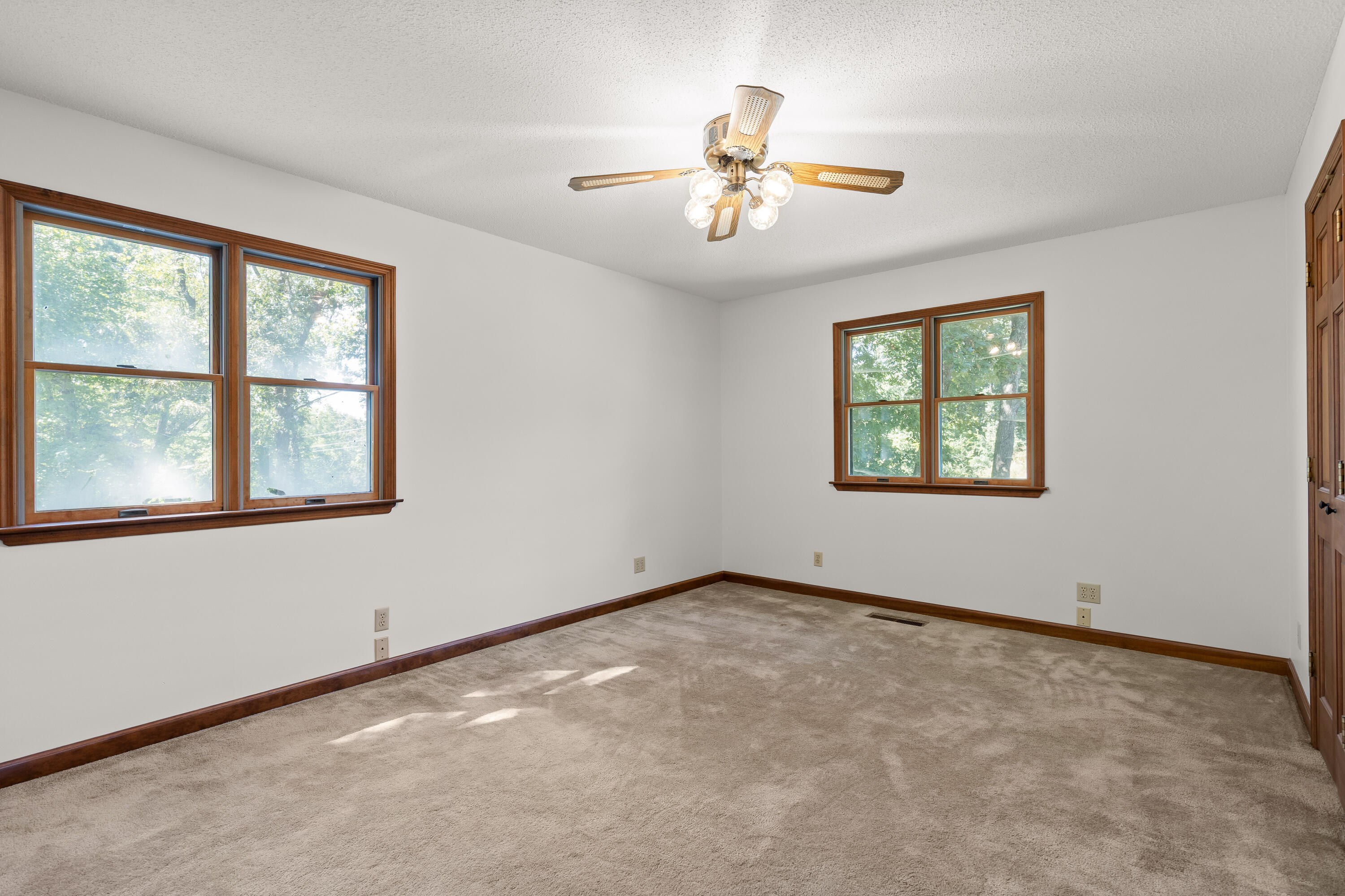 2401 Igou Ferry Road