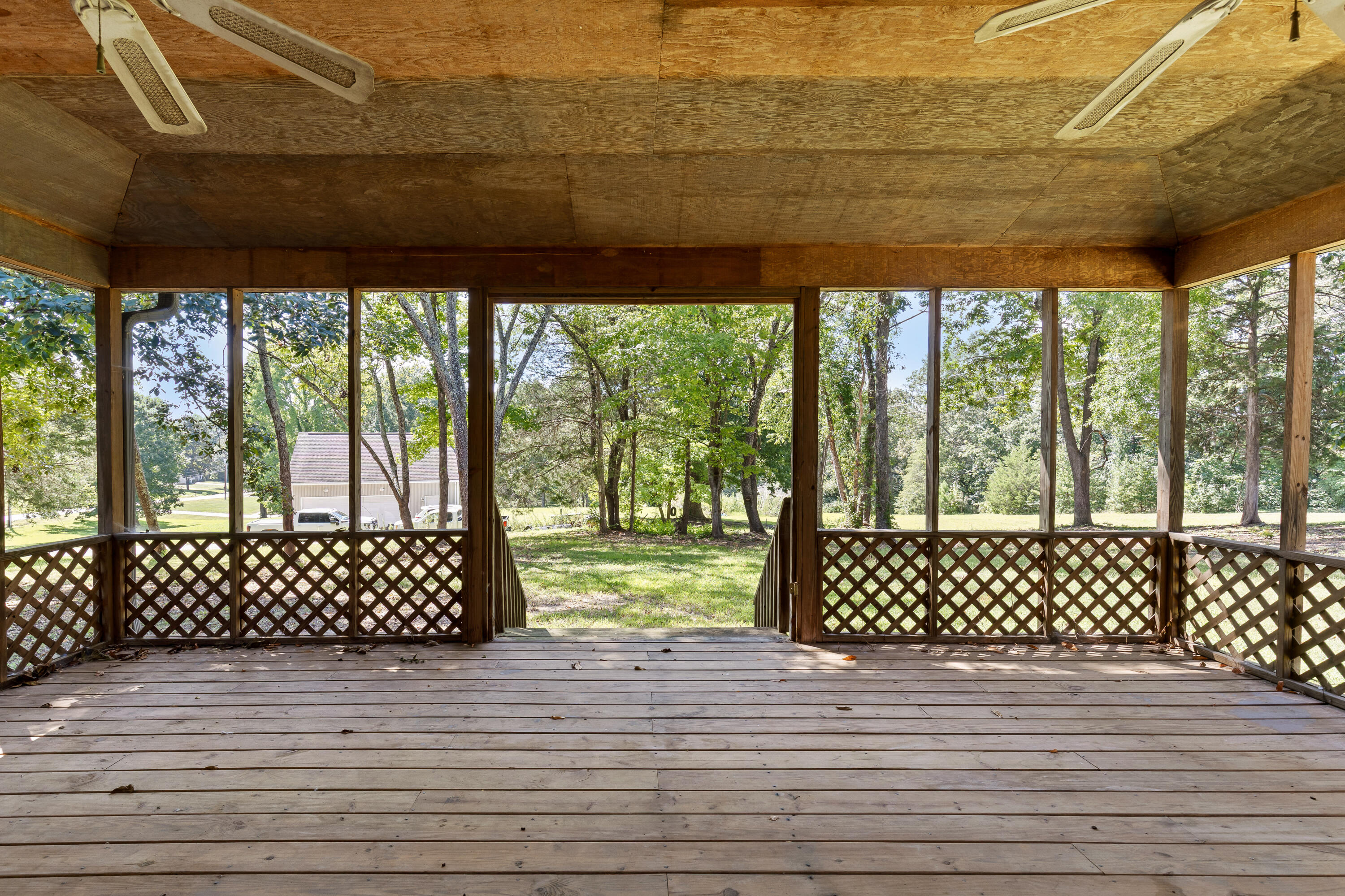 2401 Igou Ferry Road