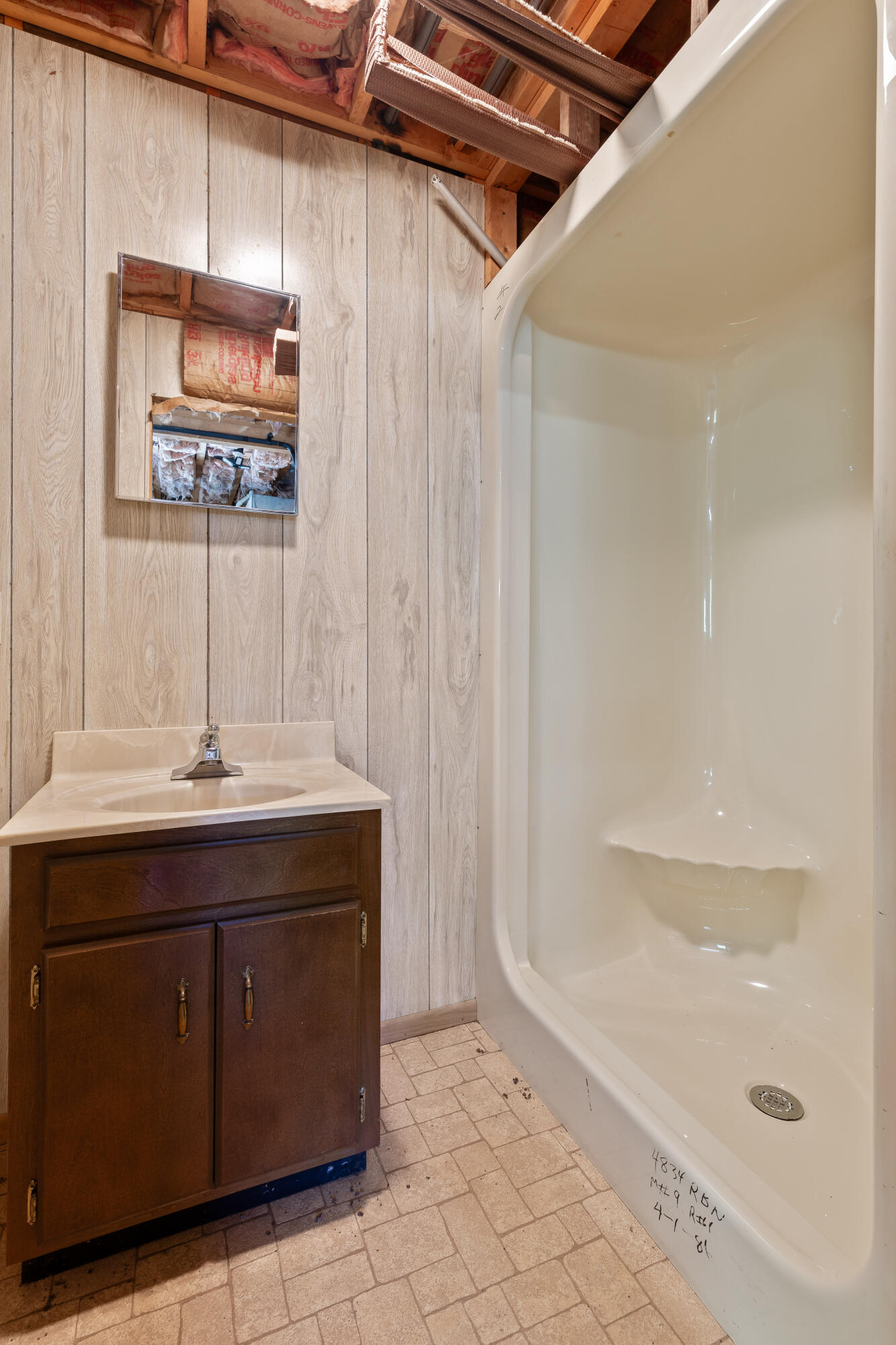 2401 Igou Ferry Road