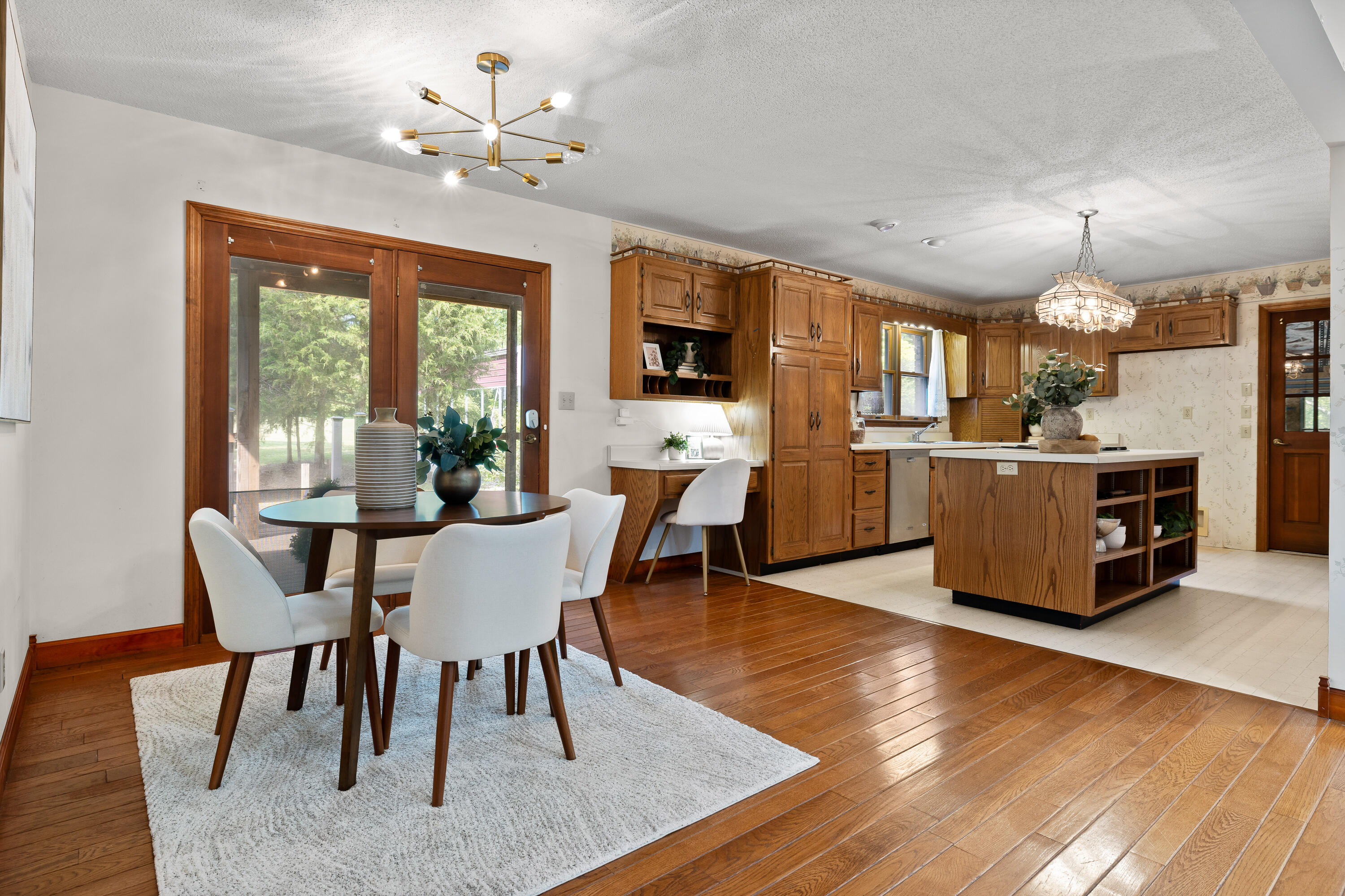 2401 Igou Ferry Road