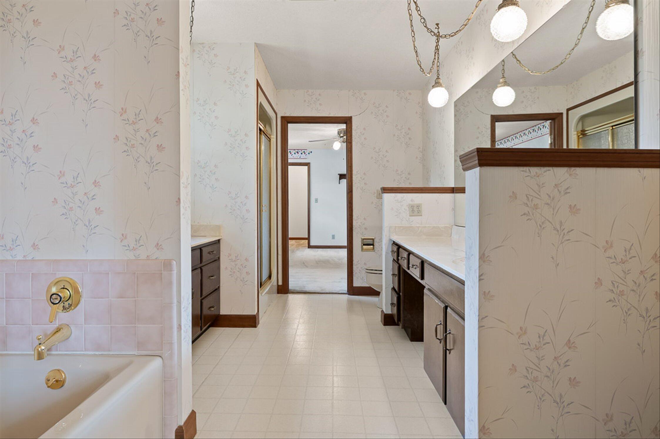 2401 Igou Ferry Road