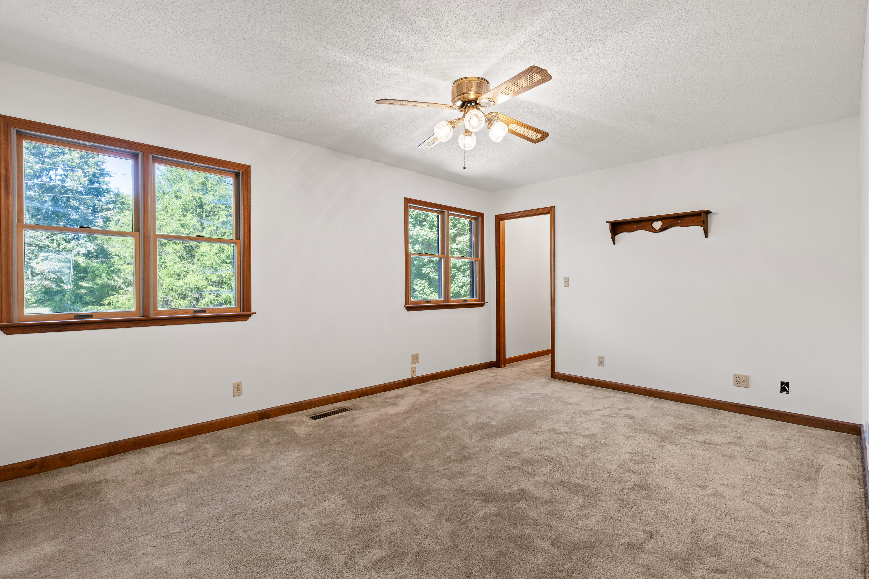 2401 Igou Ferry Road