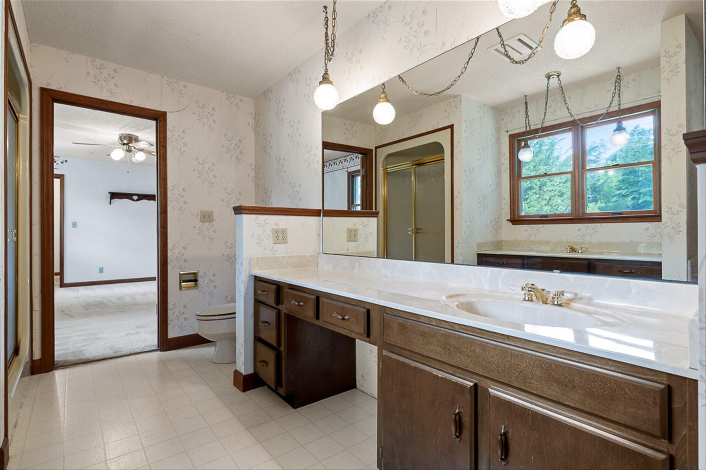 2401 Igou Ferry Road