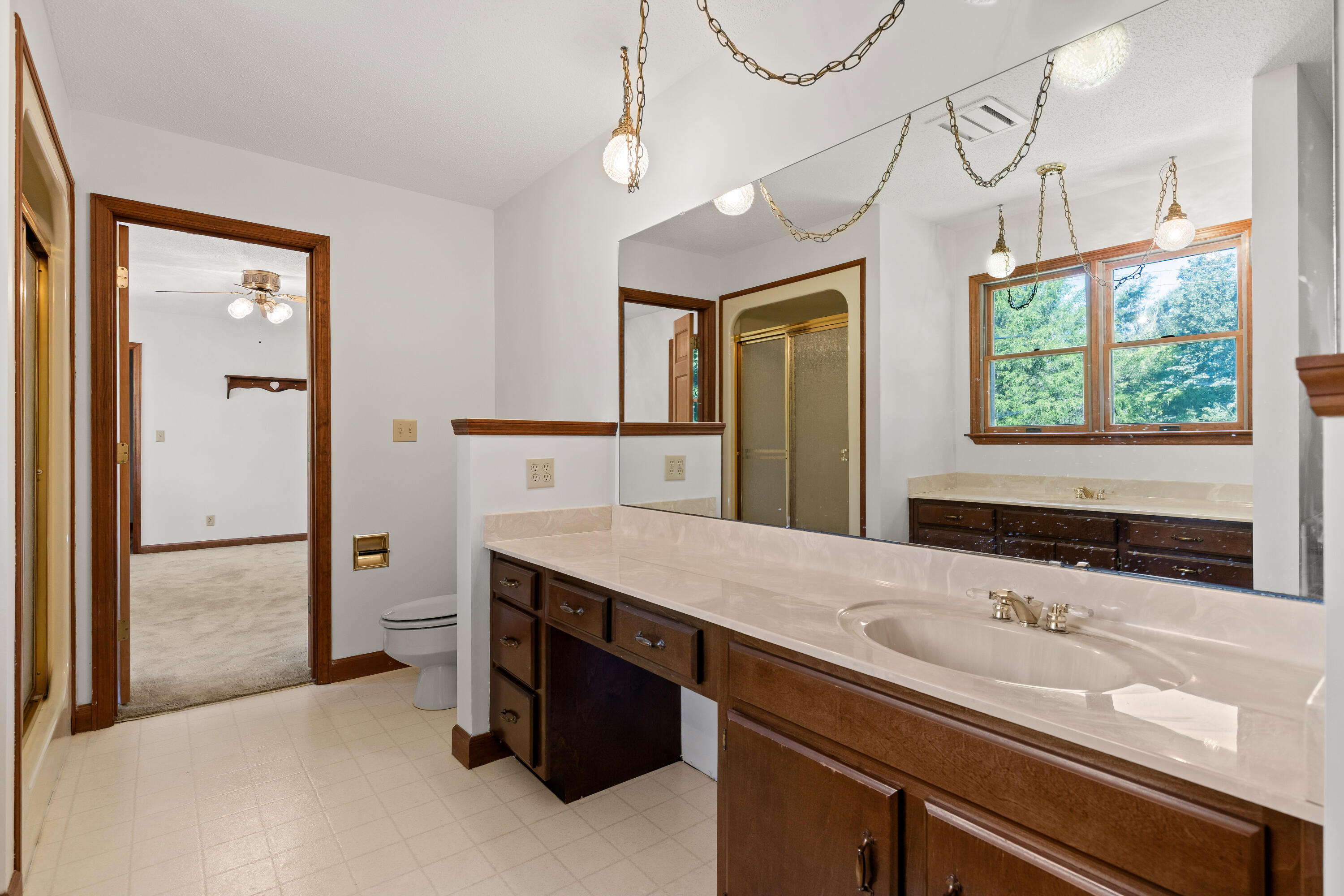 2401 Igou Ferry Road