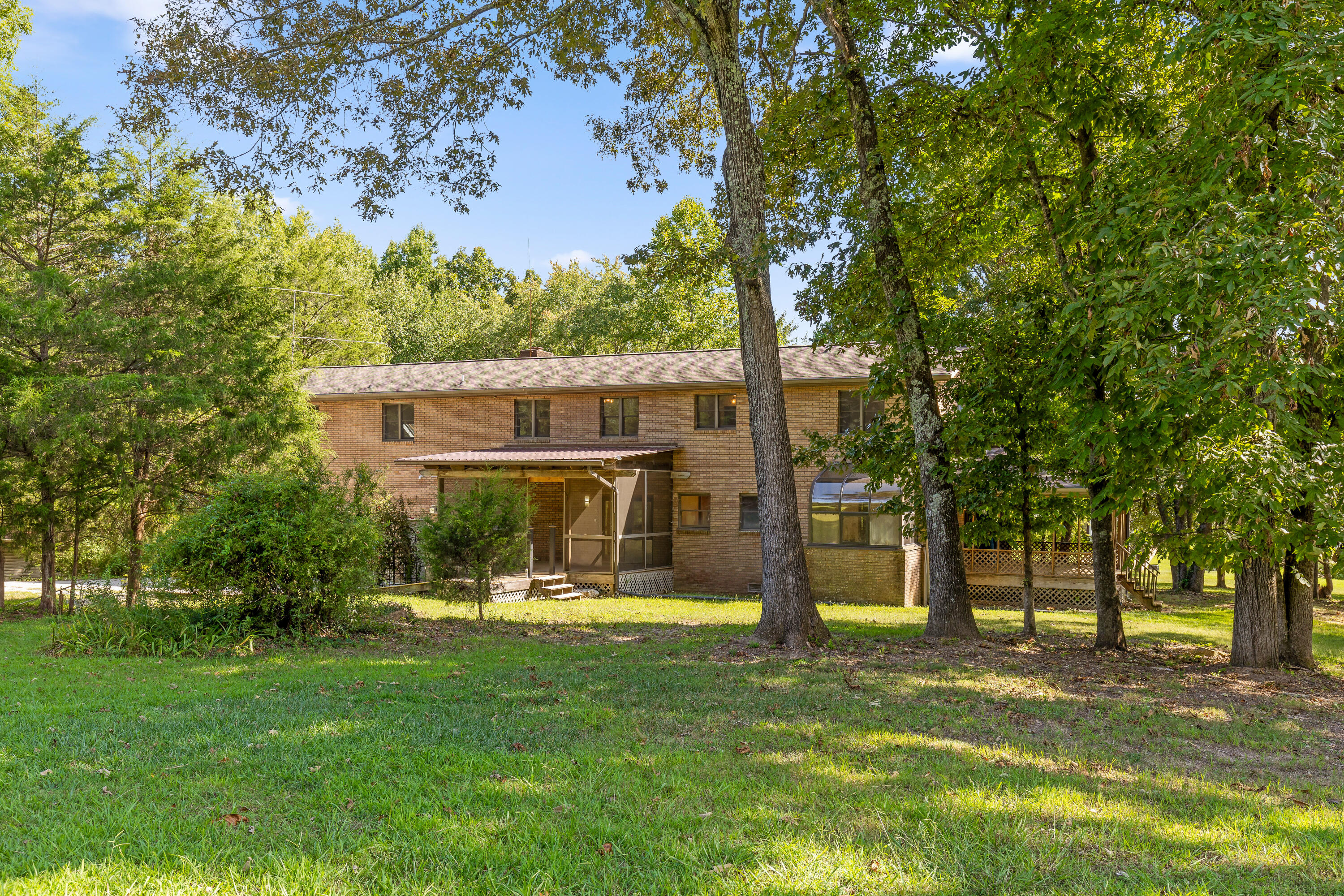 2401 Igou Ferry Road
