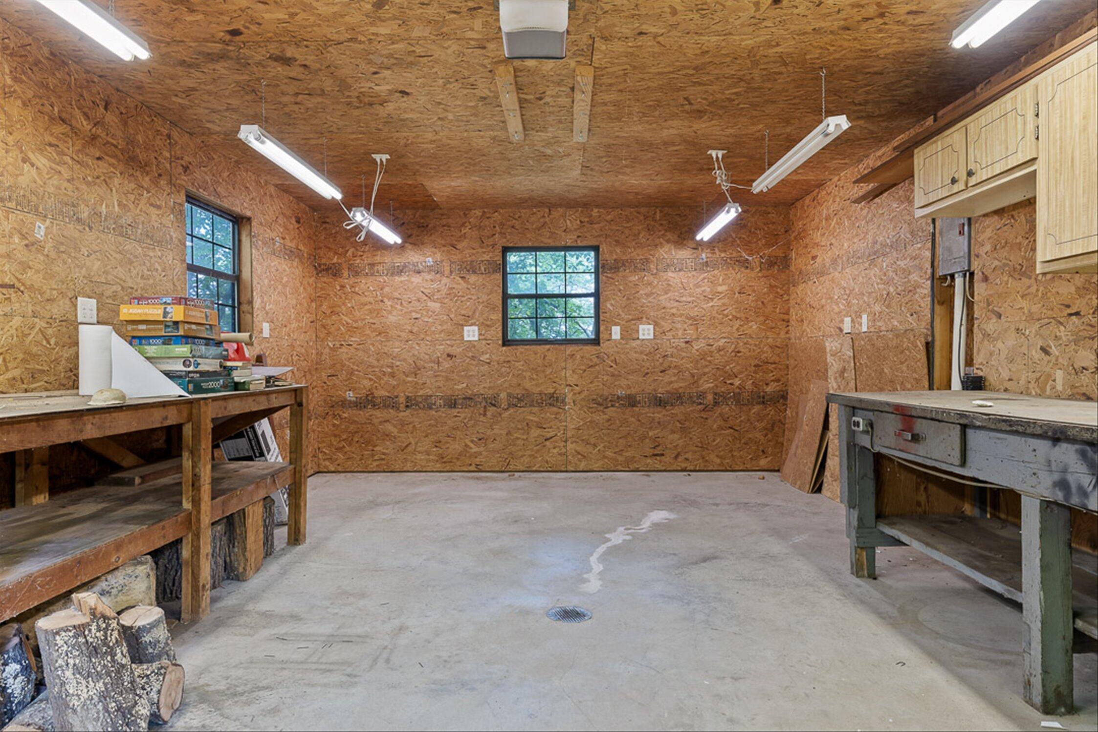 2401 Igou Ferry Road