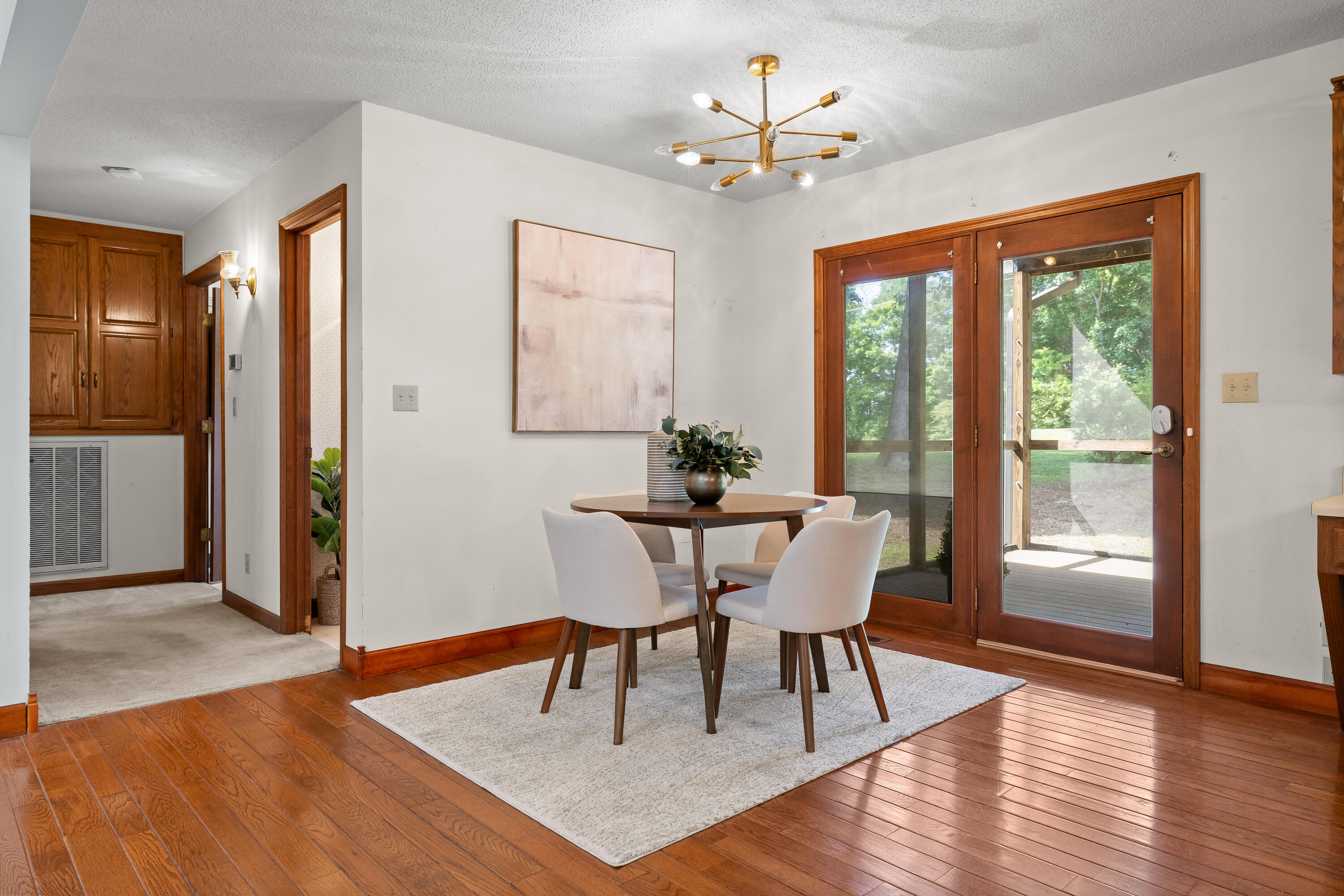 2401 Igou Ferry Road