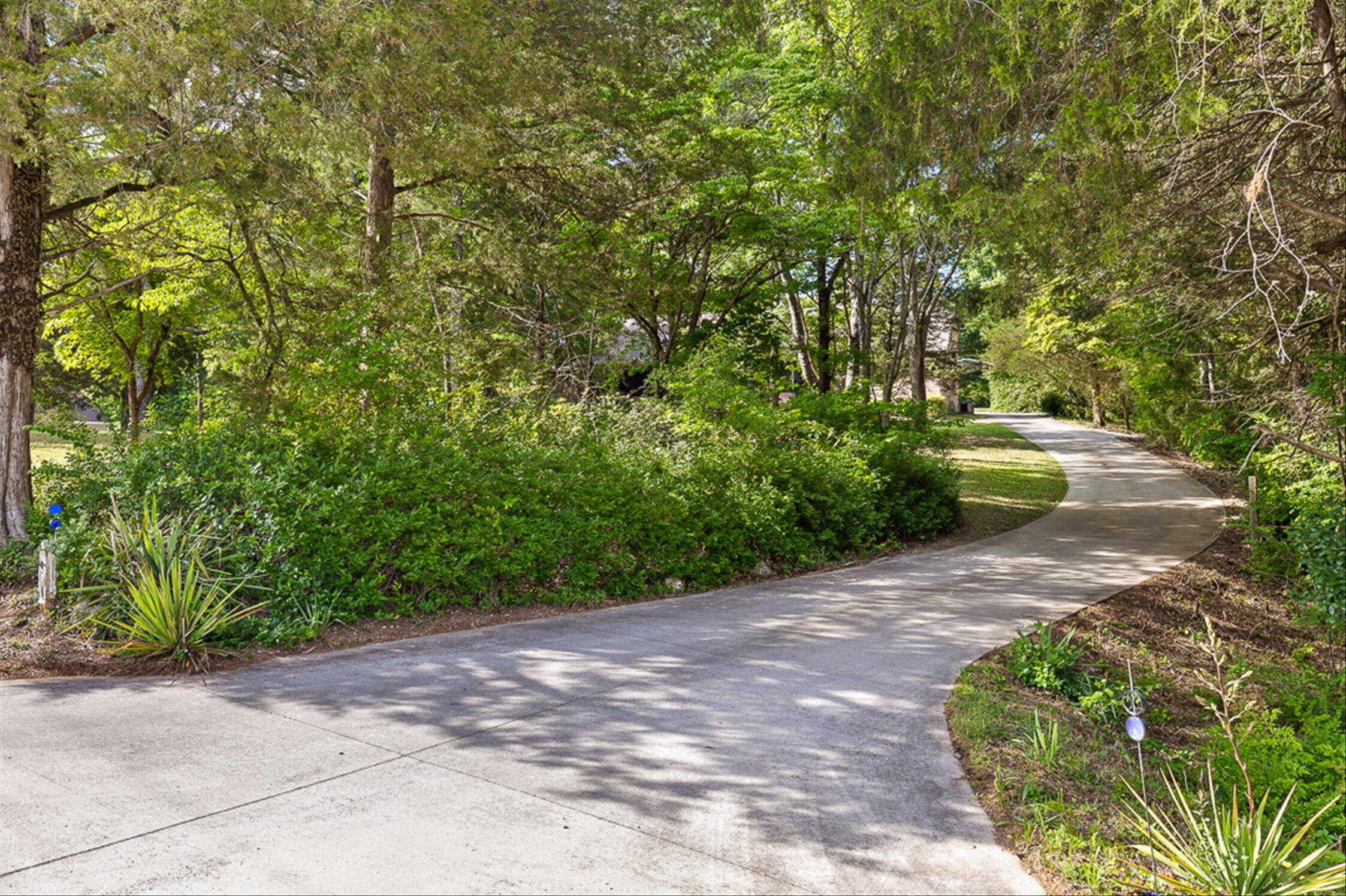 2401 Igou Ferry Road