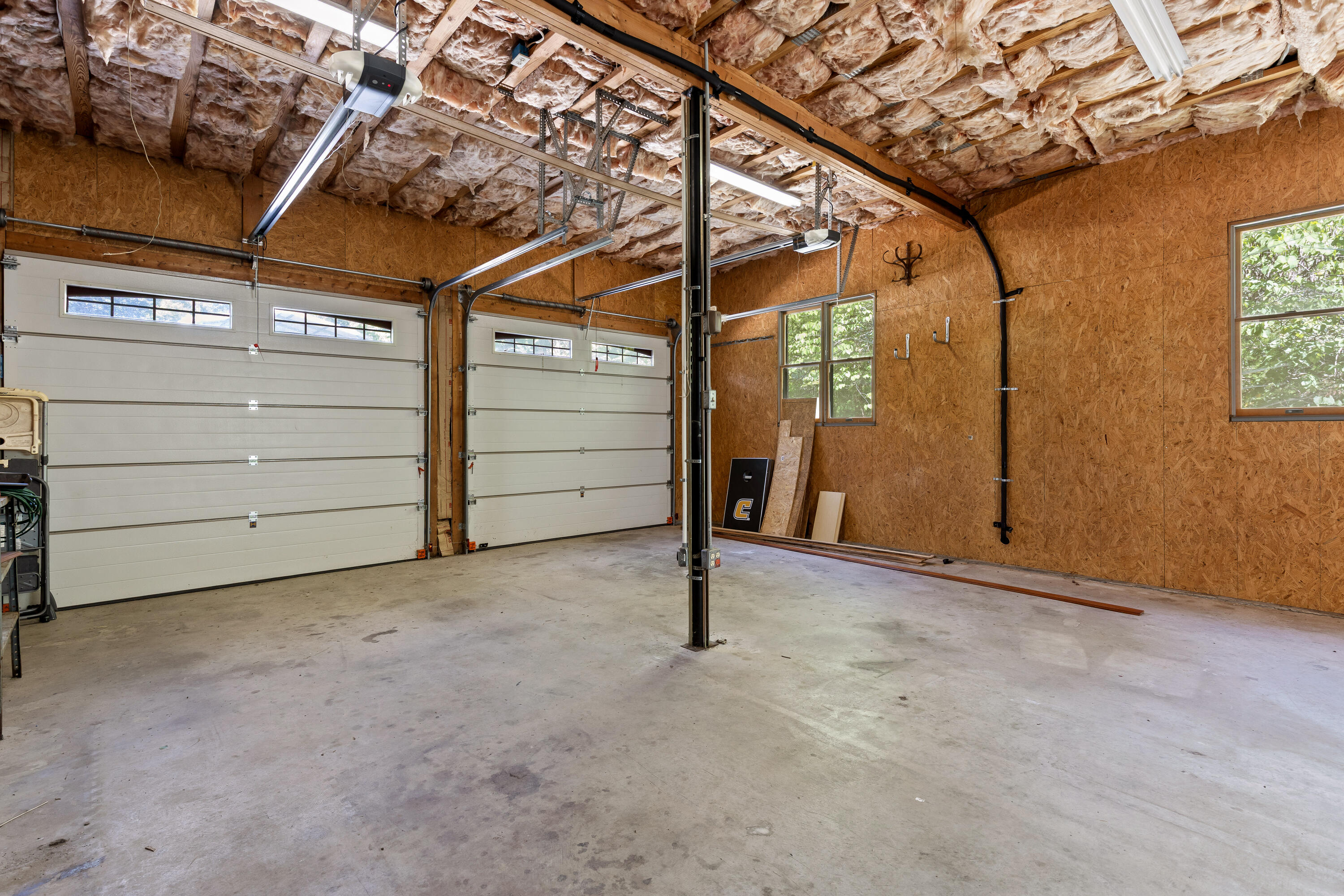 2401 Igou Ferry Road
